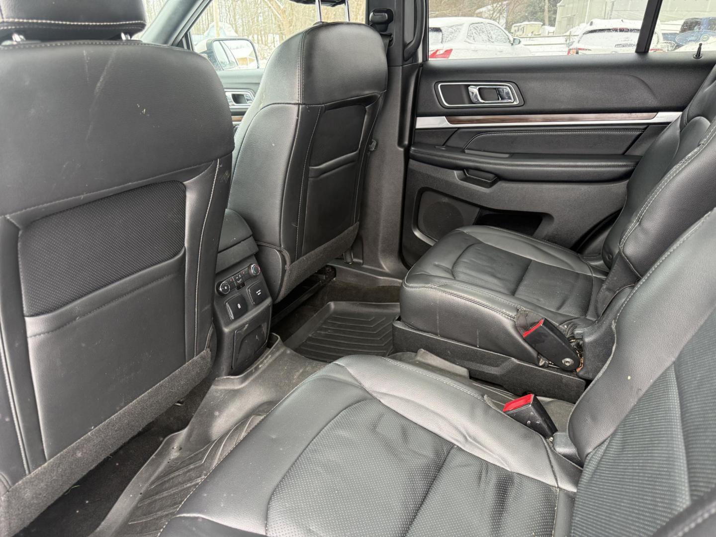 2017 White /Black Ford Explorer Limited 4WD (1FM5K8F8XHG) with an 3.5L V6 DOHC 24V engine, Automatic transmission, located at 11115 Chardon Rd. , Chardon, OH, 44024, (440) 214-9705, 41.580246, -81.241943 - 2017 Ford Explorer Limited 4WD – Luxurious Comfort, Advanced Safety, and Versatile Performance Experience the perfect combination of sophistication and capability with this 2017 Ford Explorer Limited 4WD. Powered by a responsive 3.5L V6 engine and a smooth 6-speed automatic transmission, it del - Photo#21