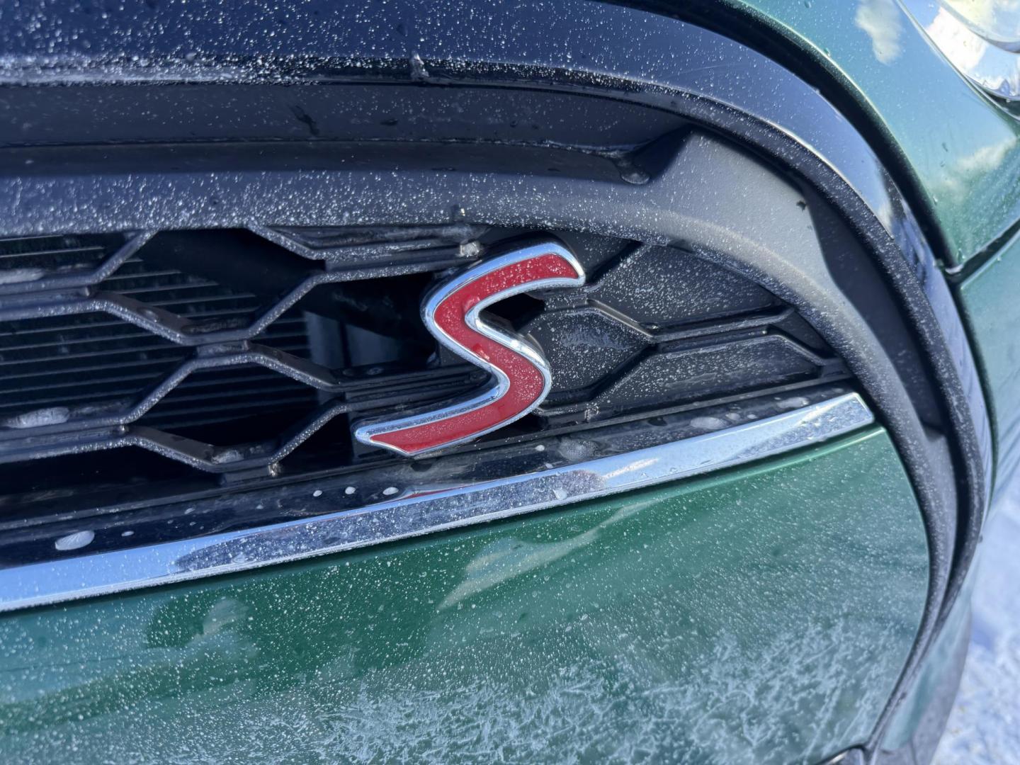 2023 Green /Black Mini Hardtop Cooper S 4 Door (WMW53DK08P2) with an 2.0L I4 DOHC 16V Turbo engine, Automatic transmission, located at 11115 Chardon Rd. , Chardon, OH, 44024, (440) 214-9705, 41.580246, -81.241943 - 2023 Mini Cooper S 4 Door – Sporty Performance, Cutting-Edge Technology, and Iconic Style Turn heads and elevate your driving experience with this 2023 Mini Cooper S 4 Door. Powered by a responsive 2.0L I4 turbocharged engine and paired with a lightning-fast 7-speed dual clutch automatic transm - Photo#2