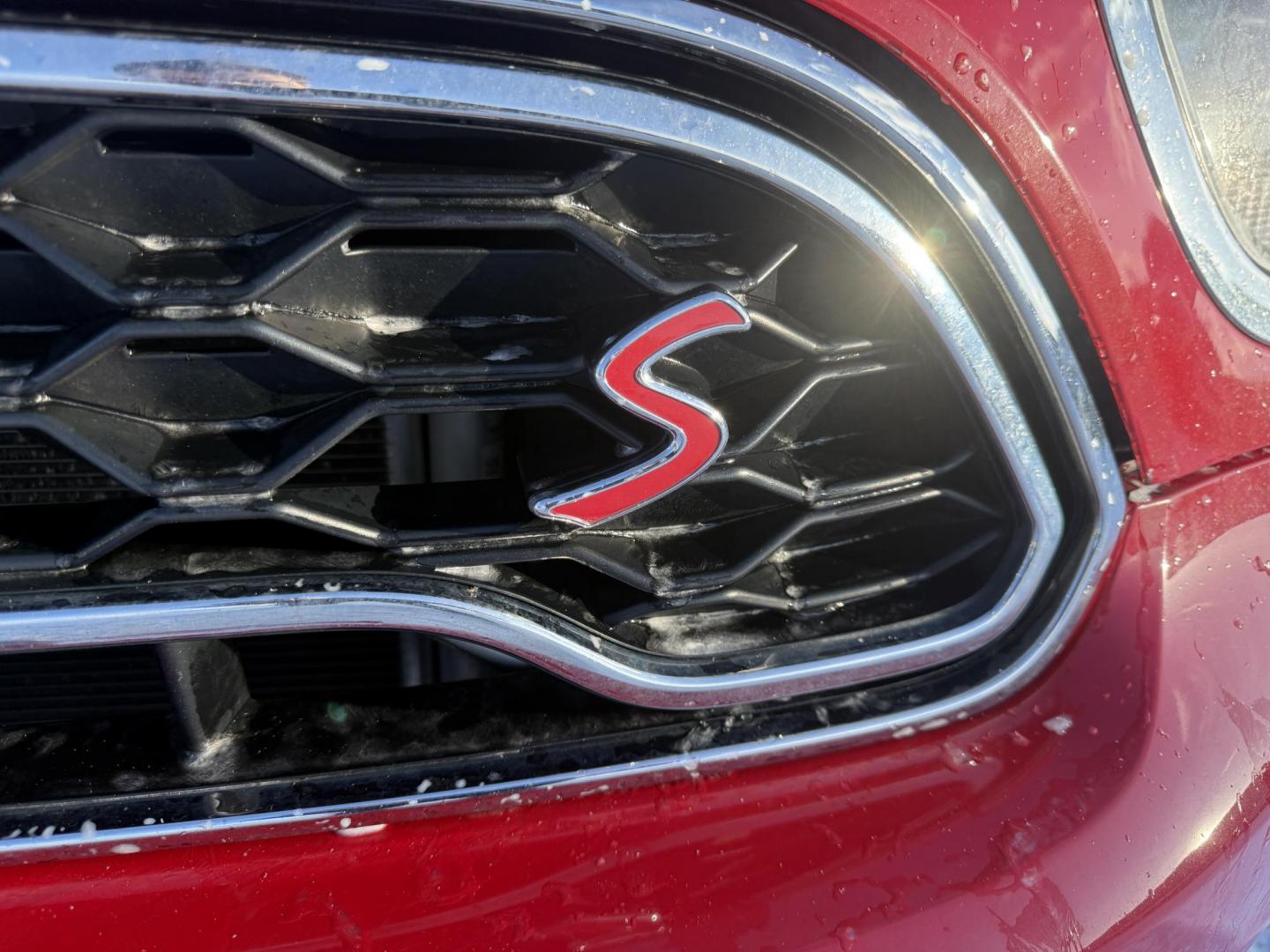 2019 Red /Black Mini Countryman S ALL4 (WMZYT5C57K3) with an 2.0L I4 DOHC 16V Turbo engine, Automatic transmission, located at 11115 Chardon Rd. , Chardon, OH, 44024, (440) 214-9705, 41.580246, -81.241943 - 2019 Mini Cooper Countryman S All 4 – Stylish, Efficient, and Packed with Advanced Safety Features Experience the perfect combination of sporty performance and everyday practicality with this 2019 Mini Cooper Countryman S All 4. Equipped with a lively 2.0L I4 turbocharged engine and an 8-speed - Photo#2