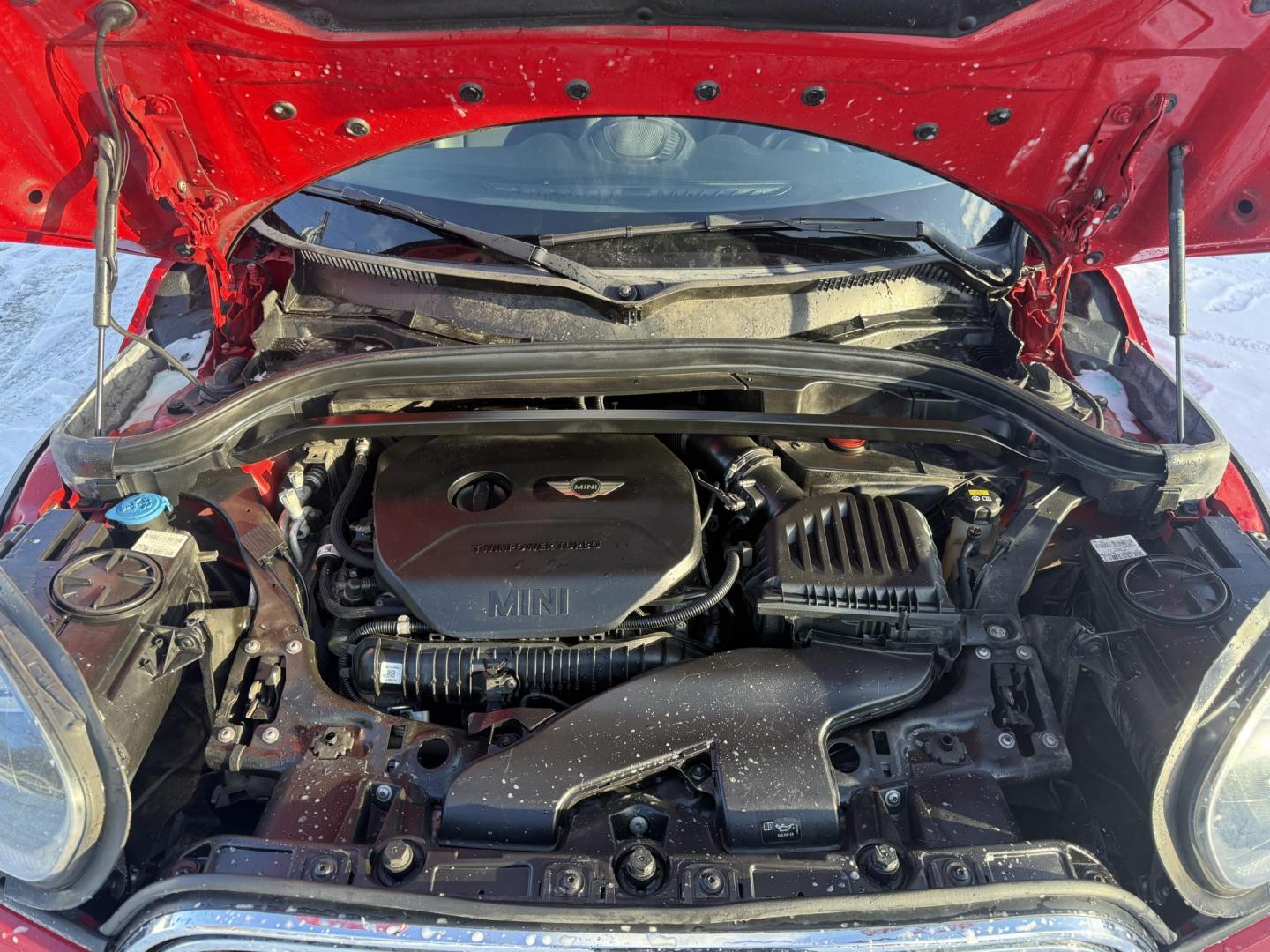 2019 Red /Black Mini Countryman S ALL4 (WMZYT5C57K3) with an 2.0L I4 DOHC 16V Turbo engine, Automatic transmission, located at 11115 Chardon Rd. , Chardon, OH, 44024, (440) 214-9705, 41.580246, -81.241943 - 2019 Mini Cooper Countryman S All 4 – Stylish, Efficient, and Packed with Advanced Safety Features Experience the perfect combination of sporty performance and everyday practicality with this 2019 Mini Cooper Countryman S All 4. Equipped with a lively 2.0L I4 turbocharged engine and an 8-speed - Photo#5