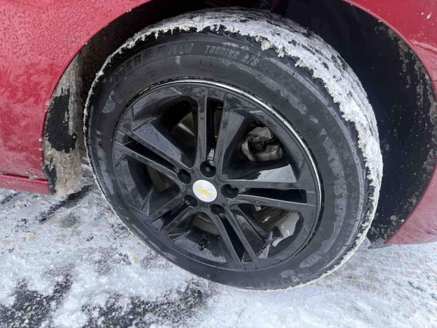 2017 Red /Black Chevrolet Cruze LT Auto (3G1BE5SM3HS) with an 1.4L I4 DOHC 16V TURBO engine, Automatic transmission, located at 547 E. Main St., Orwell, OH, 44076, (440) 437-5893, 41.535435, -80.847855 - Photo#3