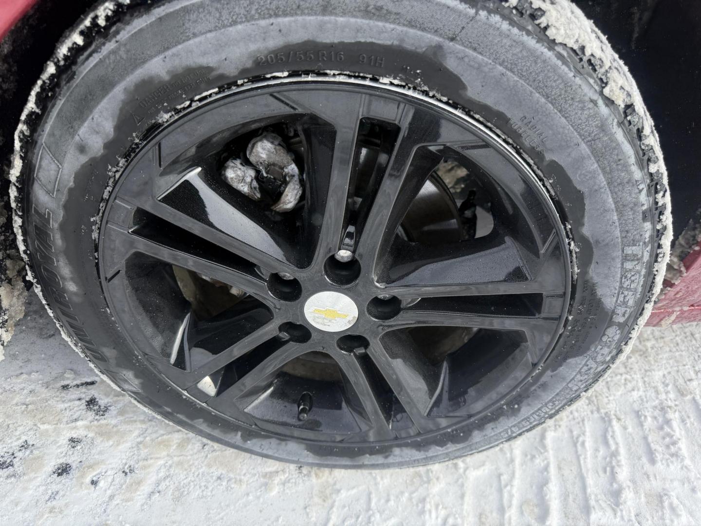 2017 Red /Black Chevrolet Cruze LT Auto (3G1BE5SM3HS) with an 1.4L I4 DOHC 16V TURBO engine, Automatic transmission, located at 547 E. Main St., Orwell, OH, 44076, (440) 437-5893, 41.535435, -80.847855 - Photo#28