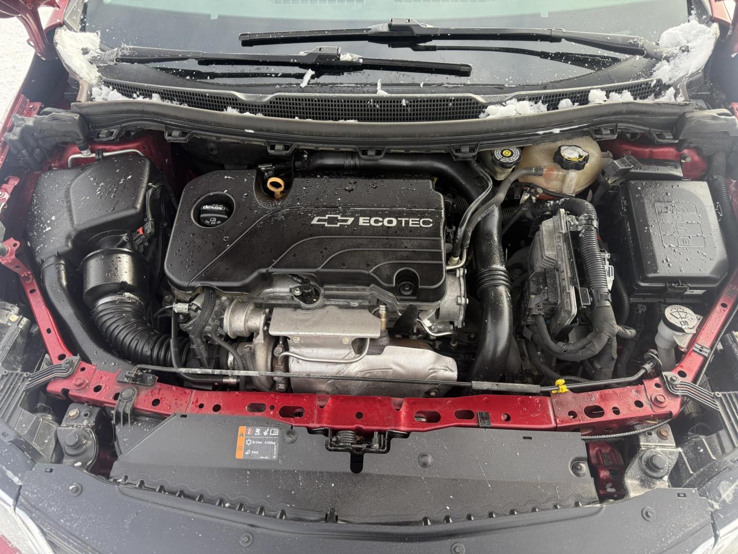 2017 Red /Black Chevrolet Cruze LT Auto (3G1BE5SM3HS) with an 1.4L I4 DOHC 16V TURBO engine, Automatic transmission, located at 547 E. Main St., Orwell, OH, 44076, (440) 437-5893, 41.535435, -80.847855 - Photo#4