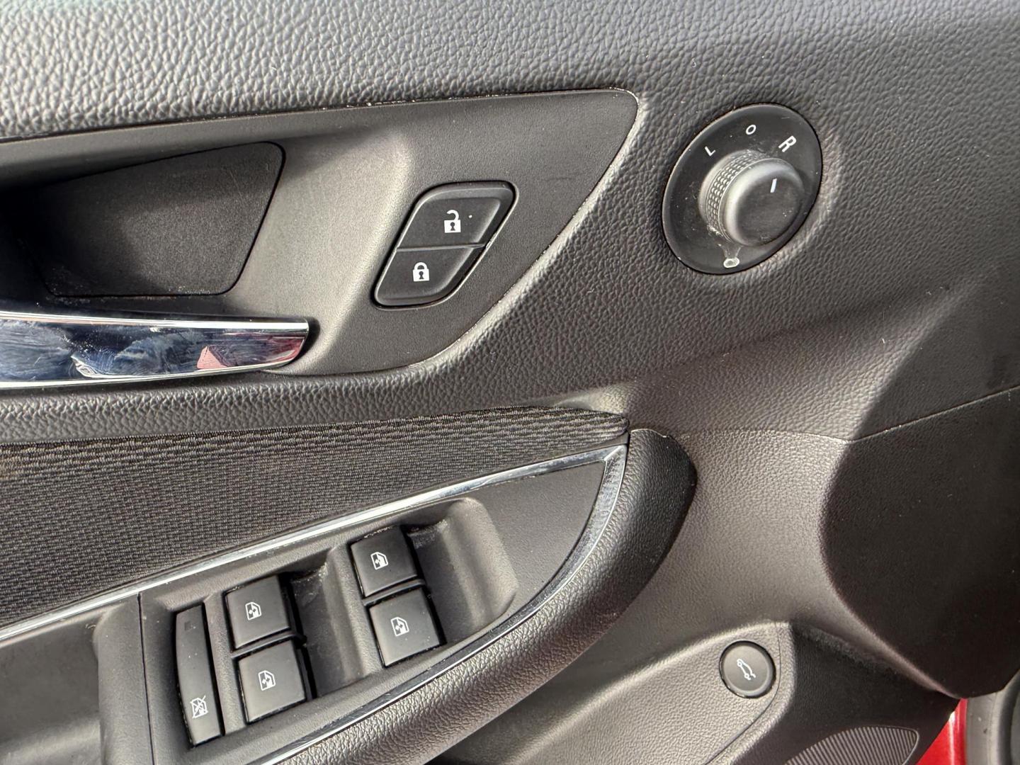 2017 Red /Black Chevrolet Cruze LT Auto (3G1BE5SM3HS) with an 1.4L I4 DOHC 16V TURBO engine, Automatic transmission, located at 547 E. Main St., Orwell, OH, 44076, (440) 437-5893, 41.535435, -80.847855 - Photo#30