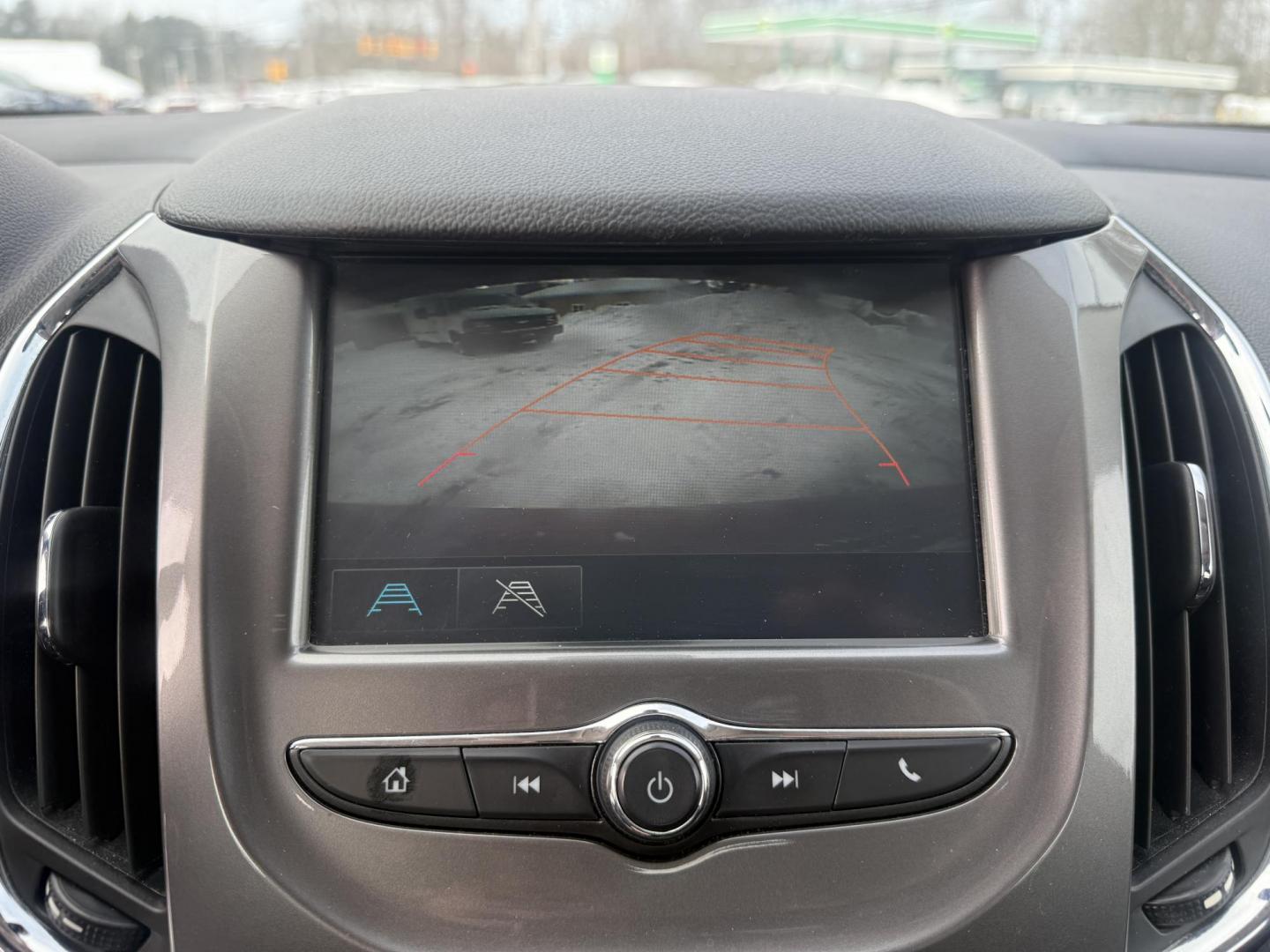 2017 Red /Black Chevrolet Cruze LT Auto (3G1BE5SM3HS) with an 1.4L I4 DOHC 16V TURBO engine, Automatic transmission, located at 547 E. Main St., Orwell, OH, 44076, (440) 437-5893, 41.535435, -80.847855 - Photo#12