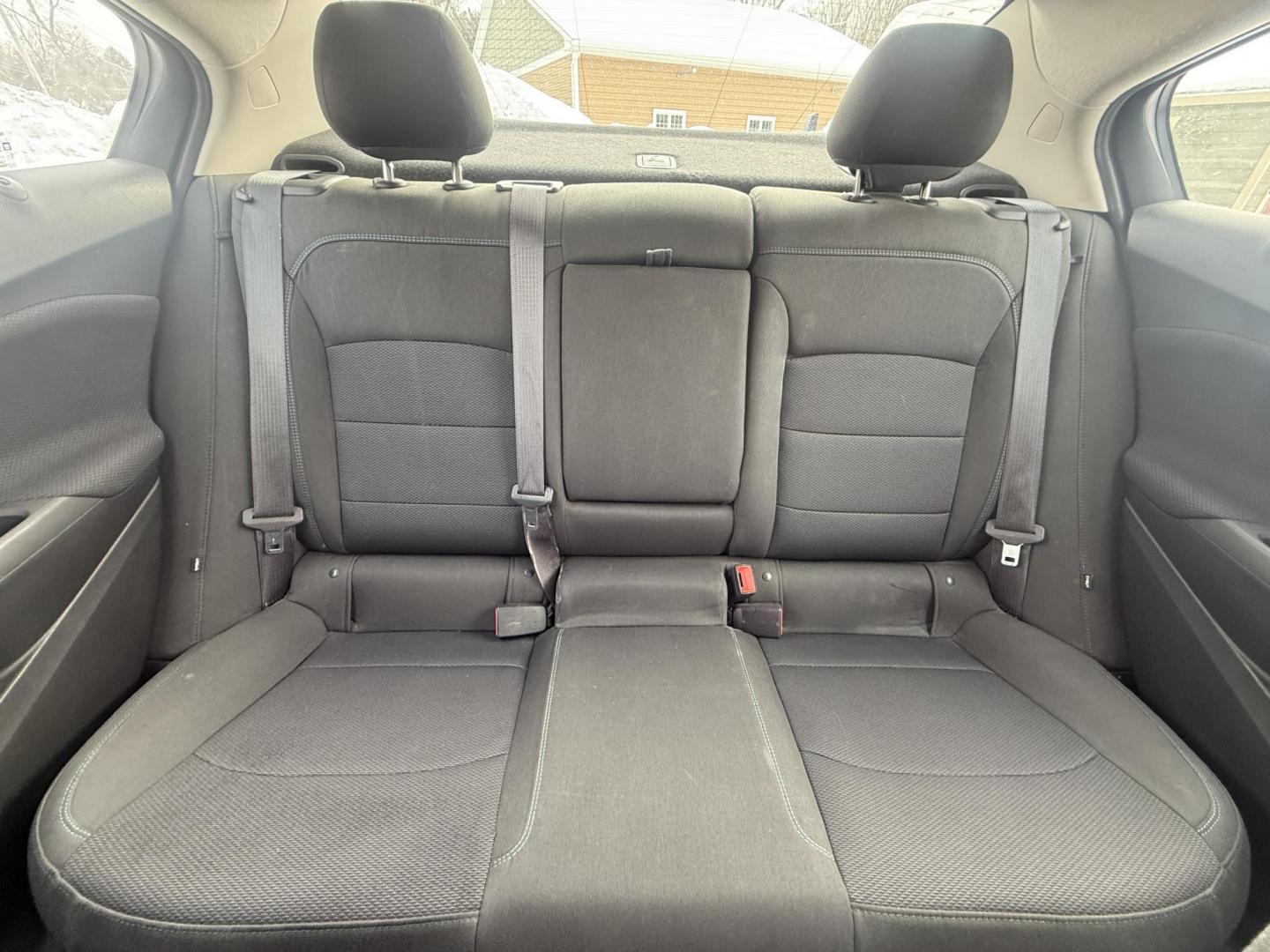 2017 Red /Black Chevrolet Cruze LT Auto (3G1BE5SM3HS) with an 1.4L I4 DOHC 16V TURBO engine, Automatic transmission, located at 547 E. Main St., Orwell, OH, 44076, (440) 437-5893, 41.535435, -80.847855 - Photo#14