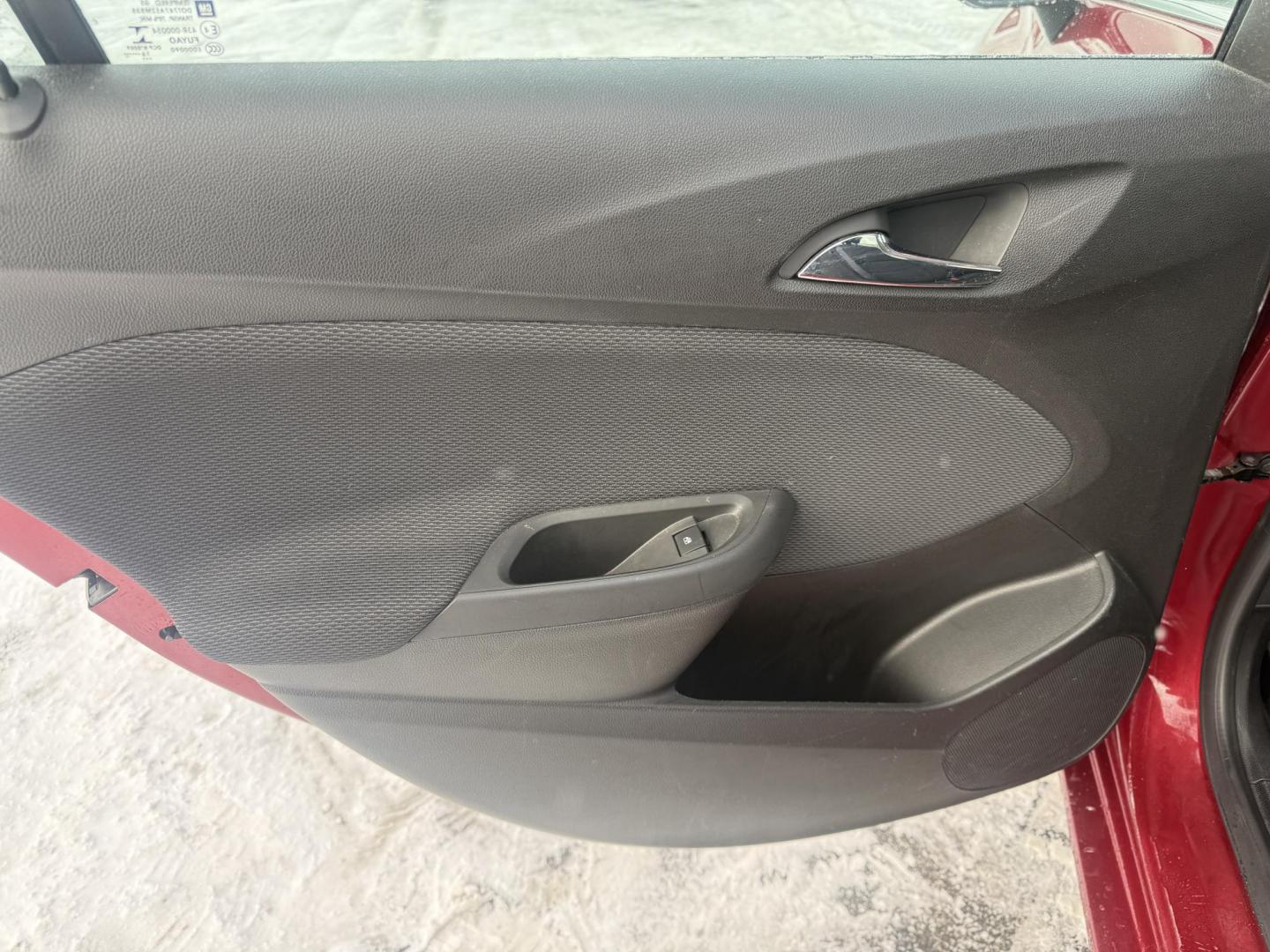 2017 Red /Black Chevrolet Cruze LT Auto (3G1BE5SM3HS) with an 1.4L I4 DOHC 16V TURBO engine, Automatic transmission, located at 547 E. Main St., Orwell, OH, 44076, (440) 437-5893, 41.535435, -80.847855 - Photo#36