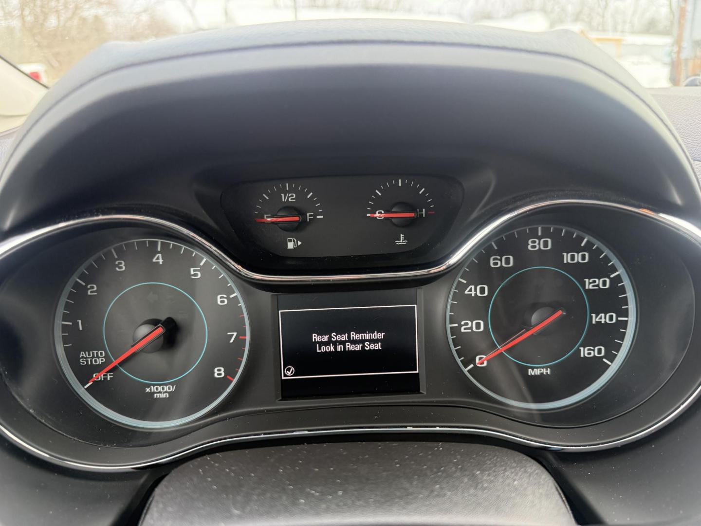 2017 Red /Black Chevrolet Cruze LT Auto (3G1BE5SM3HS) with an 1.4L I4 DOHC 16V TURBO engine, Automatic transmission, located at 547 E. Main St., Orwell, OH, 44076, (440) 437-5893, 41.535435, -80.847855 - Photo#8