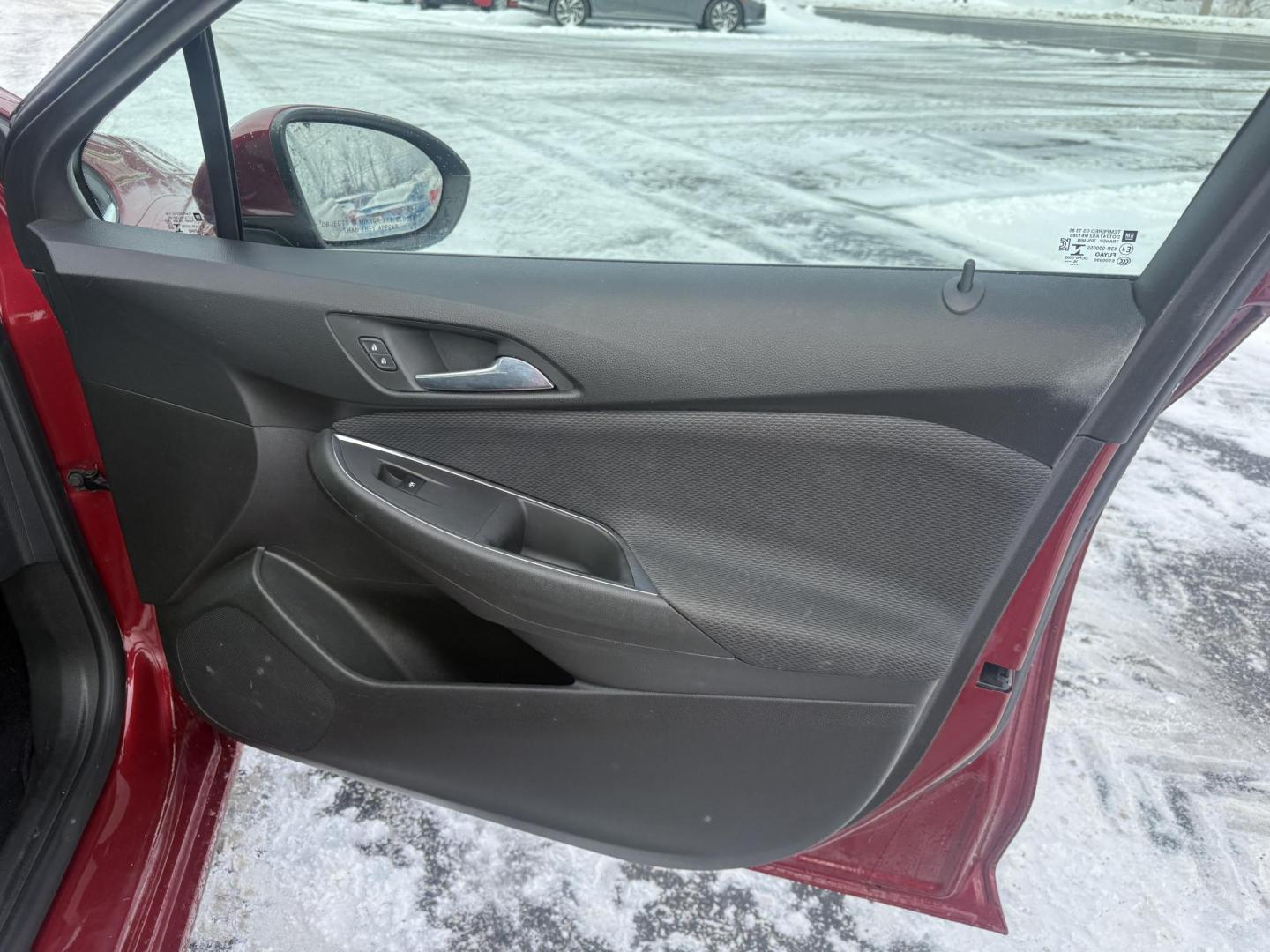 2017 Red /Black Chevrolet Cruze LT Auto (3G1BE5SM3HS) with an 1.4L I4 DOHC 16V TURBO engine, Automatic transmission, located at 547 E. Main St., Orwell, OH, 44076, (440) 437-5893, 41.535435, -80.847855 - Photo#43