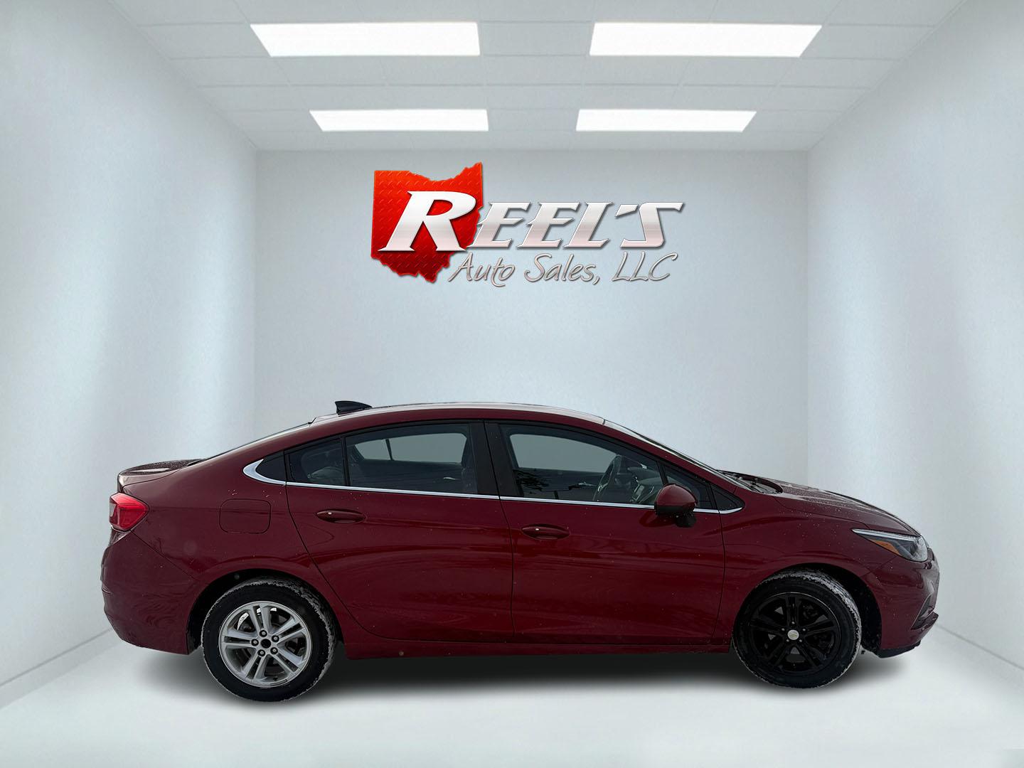 2017 Red /Black Chevrolet Cruze LT Auto (3G1BE5SM3HS) with an 1.4L I4 DOHC 16V TURBO engine, Automatic transmission, located at 547 E. Main St., Orwell, OH, 44076, (440) 437-5893, 41.535435, -80.847855 - Photo#20