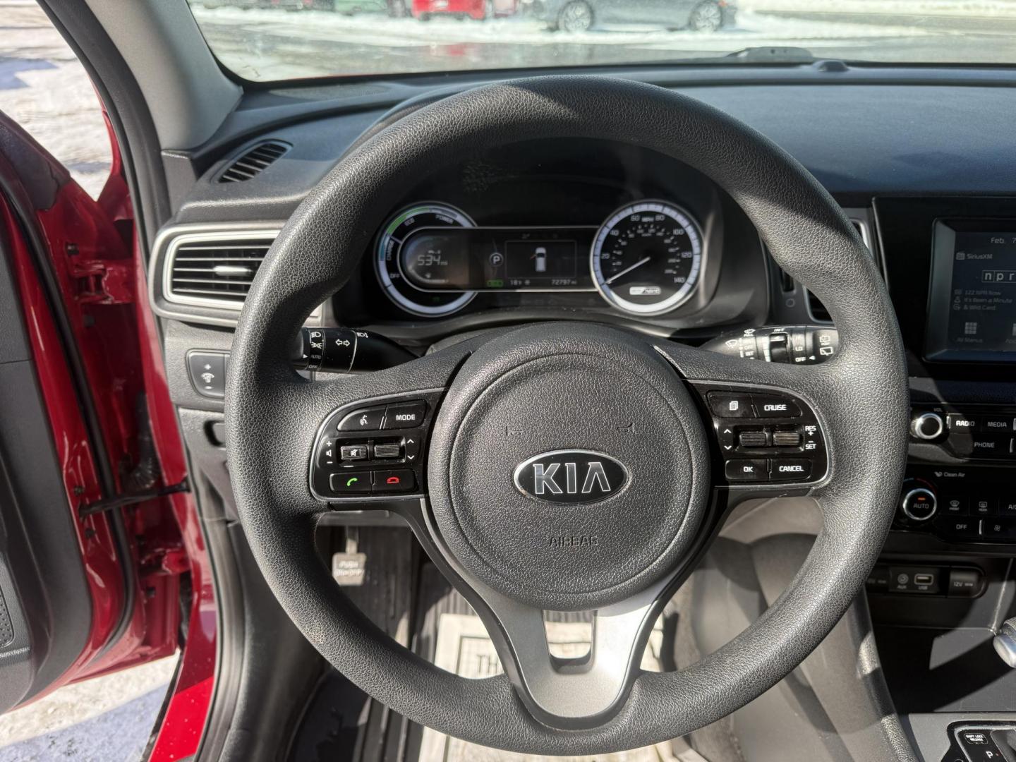 2018 Red /Black Kia Niro LX (KNDCB3LC3J5) with an 1.6L I4 DOHC 16V HYBRID engine, Automatic transmission, located at 11115 Chardon Rd. , Chardon, OH, 44024, (440) 214-9705, 41.580246, -81.241943 - 2018 Kia Niro LX – Hybrid Efficiency, Modern Comfort, and Advanced Technology Save on every drive with this 2018 Kia Niro LX, a hybrid that blends impressive fuel economy with everyday practicality. Powered by a 1.6L I4 engine paired with a 43 HP electric motor and a responsive 6-speed dual-clu - Photo#9