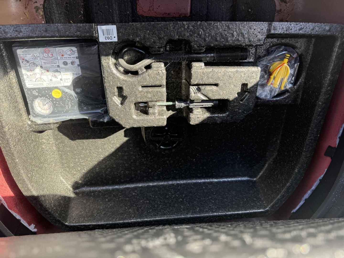 2018 Red /Black Kia Niro LX (KNDCB3LC3J5) with an 1.6L I4 DOHC 16V HYBRID engine, Automatic transmission, located at 11115 Chardon Rd. , Chardon, OH, 44024, (440) 214-9705, 41.580246, -81.241943 - 2018 Kia Niro LX – Hybrid Efficiency, Modern Comfort, and Advanced Technology Save on every drive with this 2018 Kia Niro LX, a hybrid that blends impressive fuel economy with everyday practicality. Powered by a 1.6L I4 engine paired with a 43 HP electric motor and a responsive 6-speed dual-clu - Photo#35