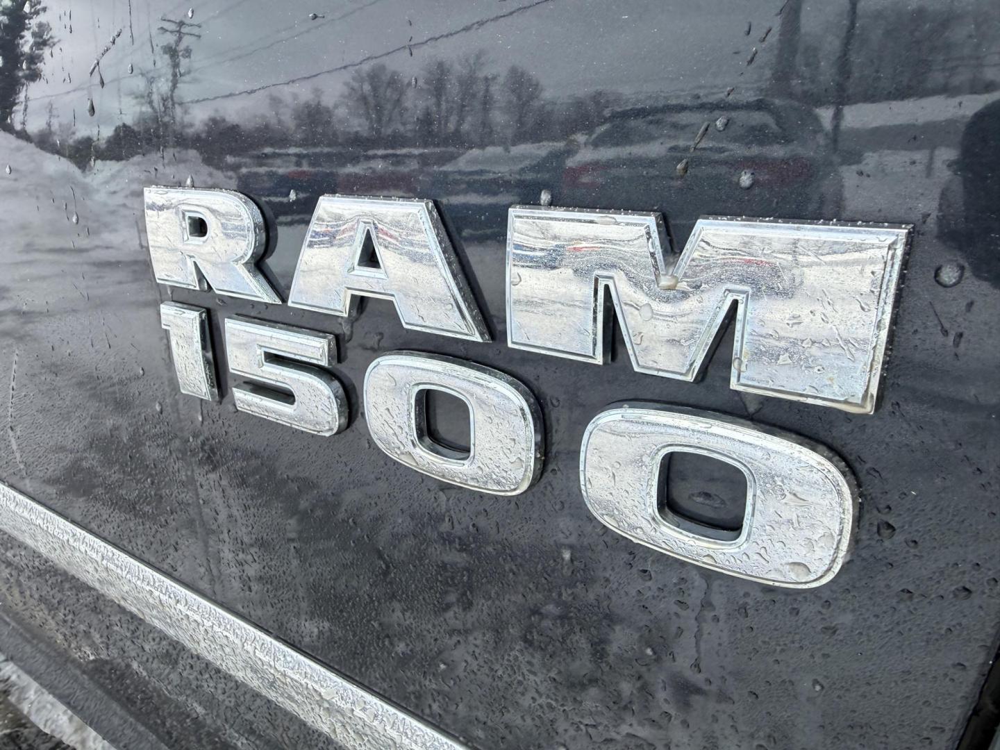 2017 Gray /Gray RAM 1500 Big Horn Crew Cab SWB 4WD (3C6RR7LT8HG) with an 5.7L V8 OHV 16V engine, Automatic transmission, located at 11115 Chardon Rd. , Chardon, OH, 44024, (440) 214-9705, 41.580246, -81.241943 - Photo#5