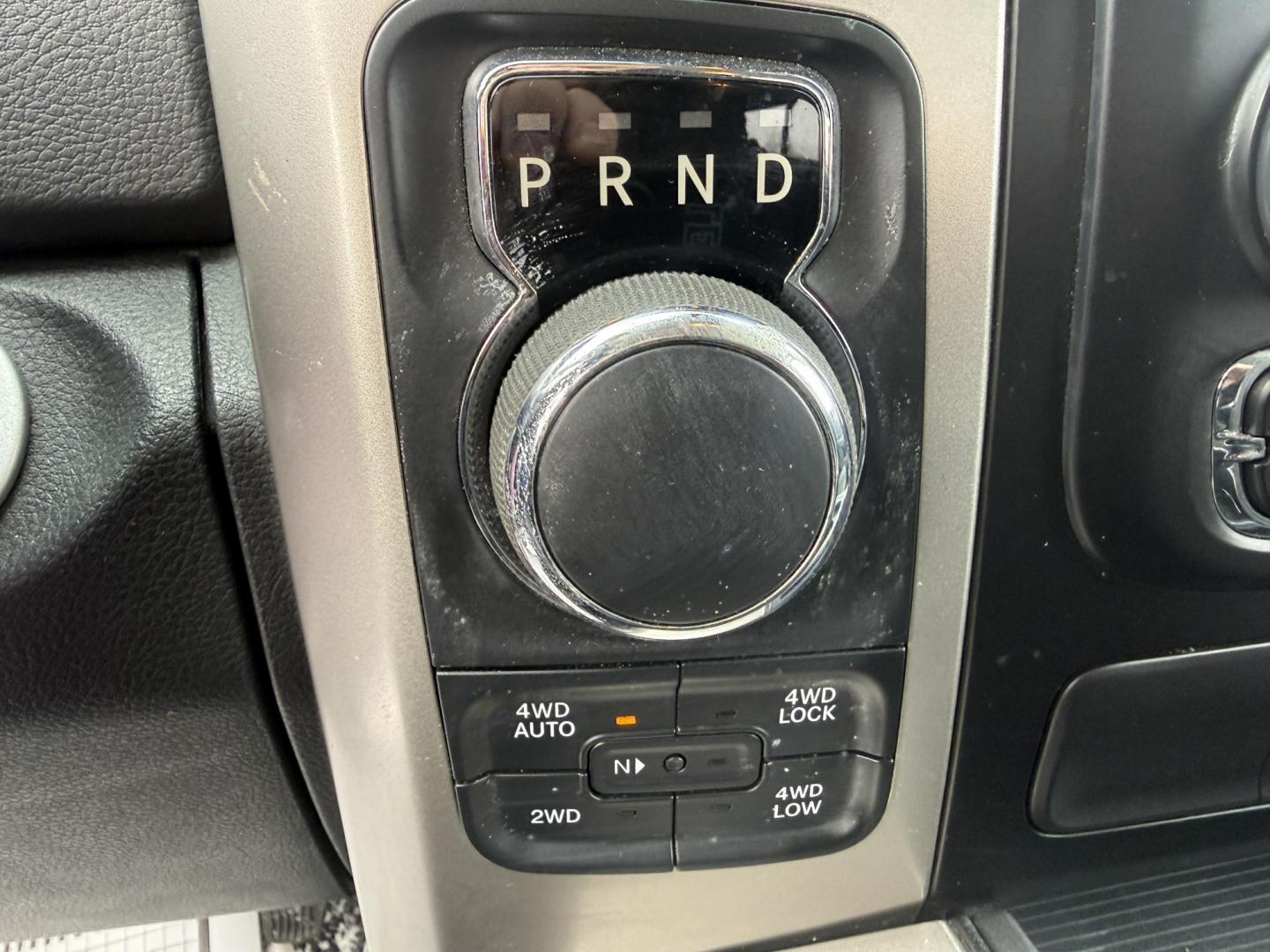 2017 Gray /Gray RAM 1500 Big Horn Crew Cab SWB 4WD (3C6RR7LT8HG) with an 5.7L V8 OHV 16V engine, Automatic transmission, located at 11115 Chardon Rd. , Chardon, OH, 44024, (440) 214-9705, 41.580246, -81.241943 - Photo#13