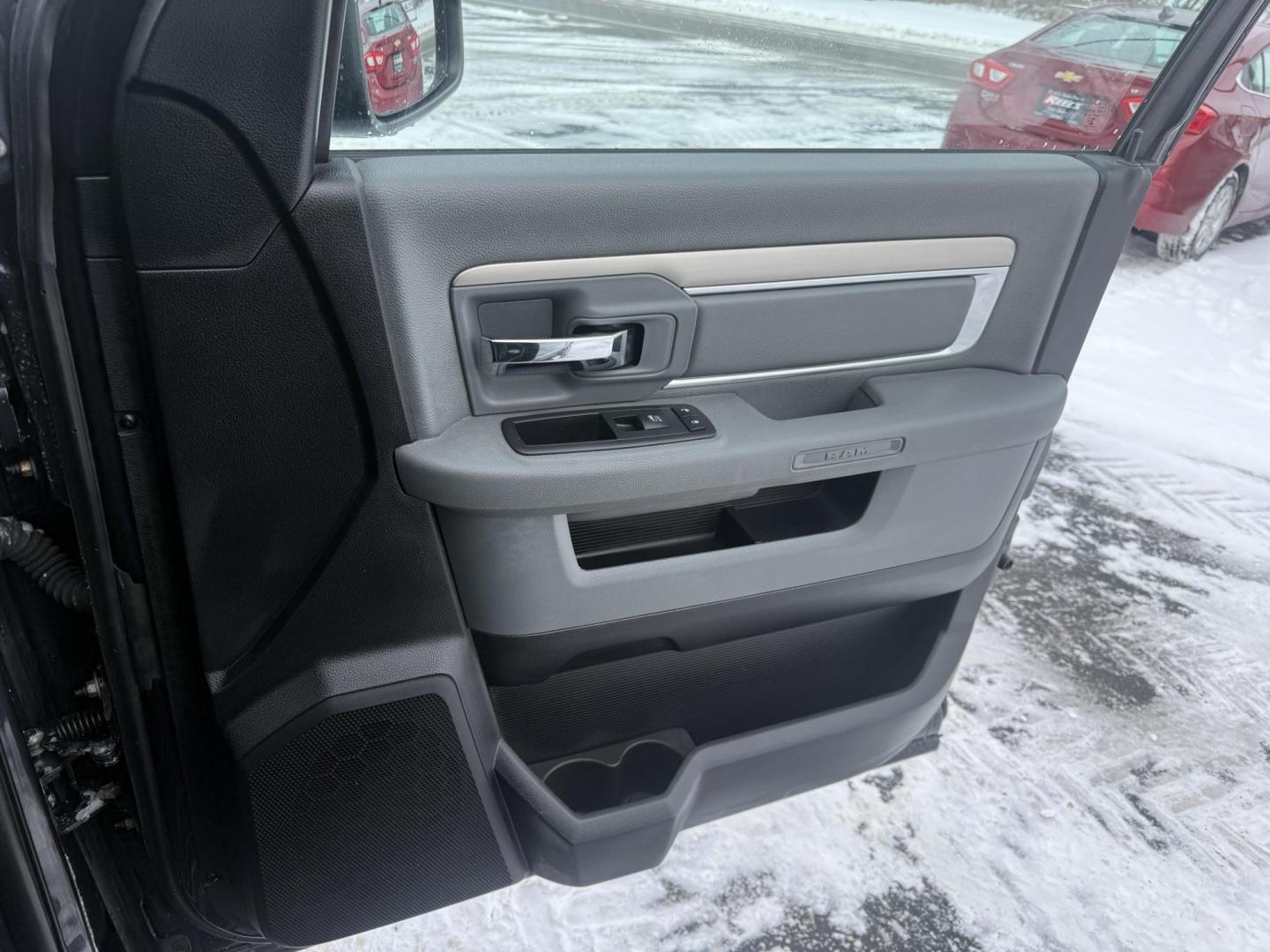 2017 Gray /Gray RAM 1500 Big Horn Crew Cab SWB 4WD (3C6RR7LT8HG) with an 5.7L V8 OHV 16V engine, Automatic transmission, located at 11115 Chardon Rd. , Chardon, OH, 44024, (440) 214-9705, 41.580246, -81.241943 - Photo#43