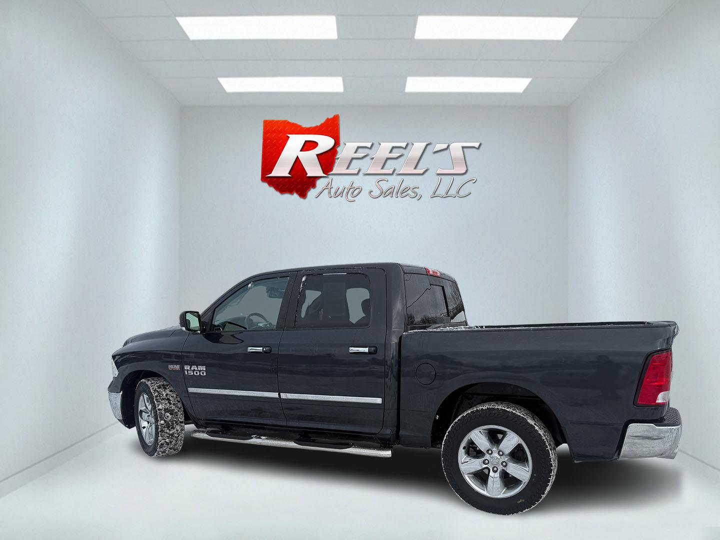 2017 Gray /Gray RAM 1500 Big Horn Crew Cab SWB 4WD (3C6RR7LT8HG) with an 5.7L V8 OHV 16V engine, Automatic transmission, located at 11115 Chardon Rd. , Chardon, OH, 44024, (440) 214-9705, 41.580246, -81.241943 - Photo#25