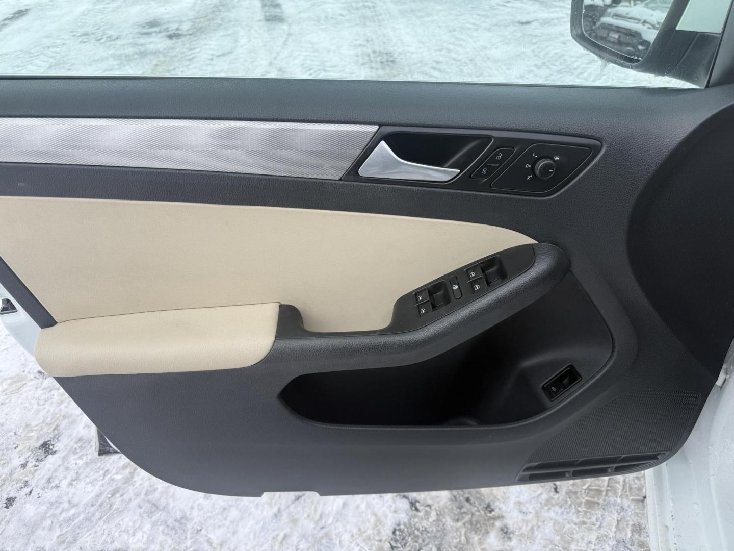 2017 White /Tan Volkswagen Jetta 1.4T SE 6A (3VWDB7AJXHM) with an 1.4L I4 DOHC 20V Turbo engine, Automatic transmission, located at 11115 Chardon Rd. , Chardon, OH, 44024, (440) 214-9705, 41.580246, -81.241943 - 2017 Volkswagen Jetta SE – Efficient Performance, Modern Safety, and Everyday Comfort Enjoy the perfect combination of sporty performance and premium features with this 2017 Volkswagen Jetta SE. Powered by an efficient 1.4L turbocharged I4 engine and a smooth 6-speed automatic transmission, thi - Photo#29