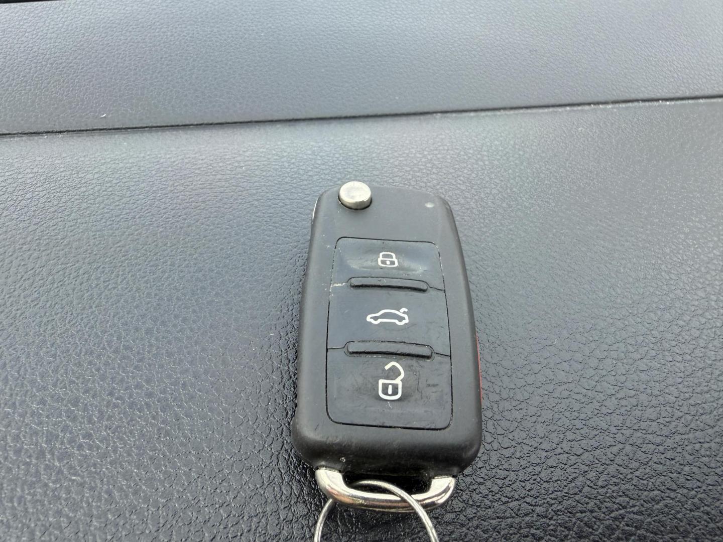 2017 White /Tan Volkswagen Jetta 1.4T SE 6A (3VWDB7AJXHM) with an 1.4L I4 DOHC 20V Turbo engine, Automatic transmission, located at 11115 Chardon Rd. , Chardon, OH, 44024, (440) 214-9705, 41.580246, -81.241943 - 2017 Volkswagen Jetta SE – Efficient Performance, Modern Safety, and Everyday Comfort Enjoy the perfect combination of sporty performance and premium features with this 2017 Volkswagen Jetta SE. Powered by an efficient 1.4L turbocharged I4 engine and a smooth 6-speed automatic transmission, thi - Photo#44