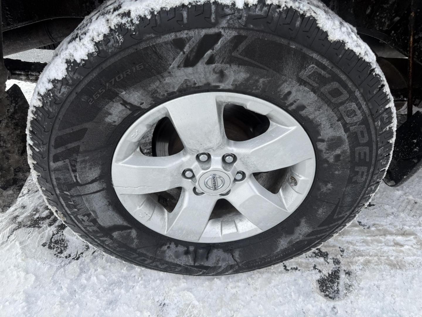 2013 Silver /Gray Nissan Frontier SV V6 King Cab 4WD (1N6AD0CW2DN) with an 4.0L V6 DOHC 24V engine, Automatic transmission, located at 11115 Chardon Rd. , Chardon, OH, 44024, (440) 214-9705, 41.580246, -81.241943 - 2013 Nissan Frontier SV King Cab 4WD – Rugged Capability, Reliable Performance, and Everyday Comfort Take on any job or adventure with this 2013 Nissan Frontier SV King Cab 4WD. Powered by a robust 4.0L V6 engine and 5-speed automatic transmission, this midsize truck offers a strong 6,300-pound - Photo#19