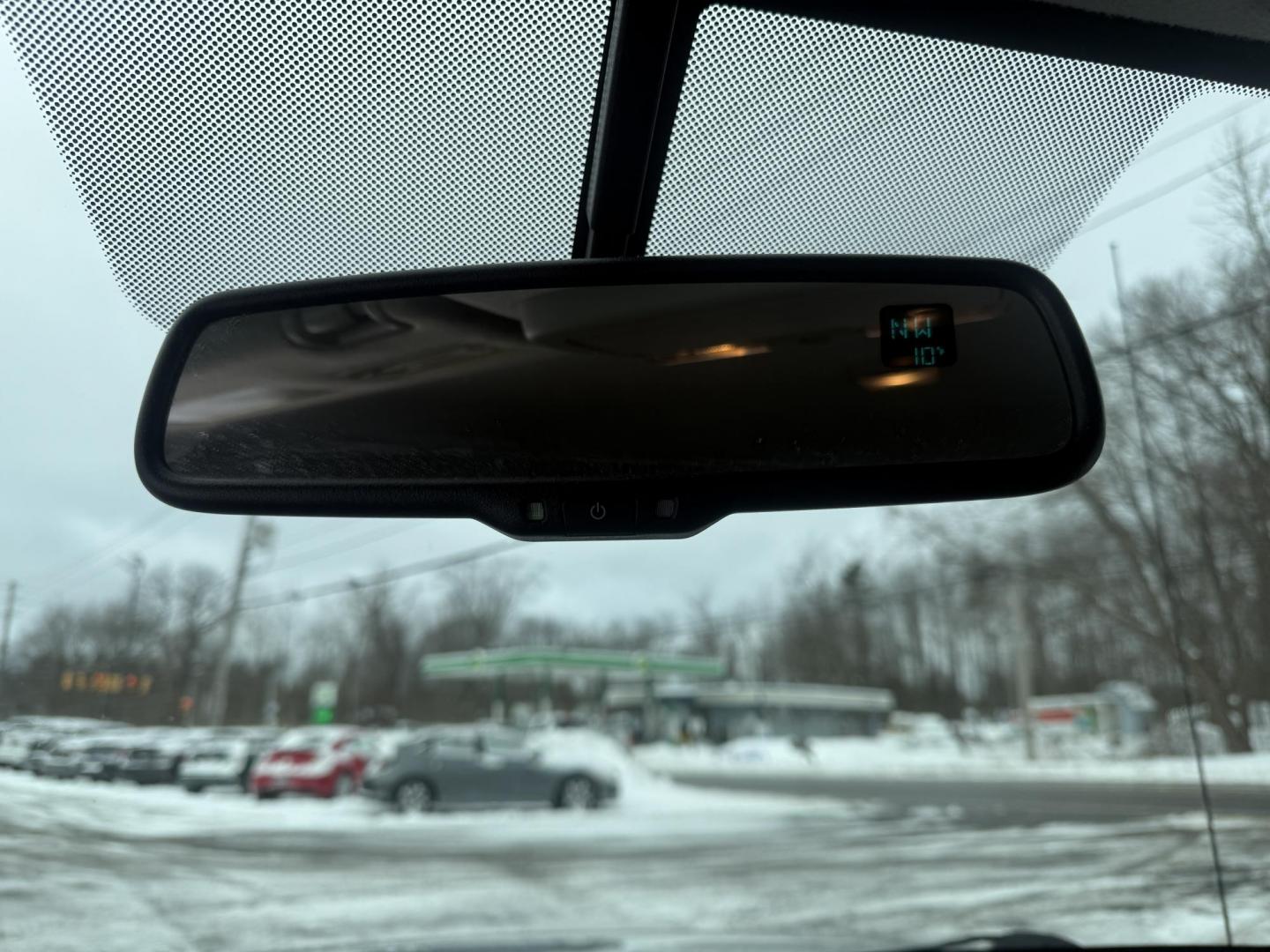 2013 Silver /Gray Nissan Frontier SV V6 King Cab 4WD (1N6AD0CW2DN) with an 4.0L V6 DOHC 24V engine, Automatic transmission, located at 11115 Chardon Rd. , Chardon, OH, 44024, (440) 214-9705, 41.580246, -81.241943 - 2013 Nissan Frontier SV King Cab 4WD – Rugged Capability, Reliable Performance, and Everyday Comfort Take on any job or adventure with this 2013 Nissan Frontier SV King Cab 4WD. Powered by a robust 4.0L V6 engine and 5-speed automatic transmission, this midsize truck offers a strong 6,300-pound - Photo#32