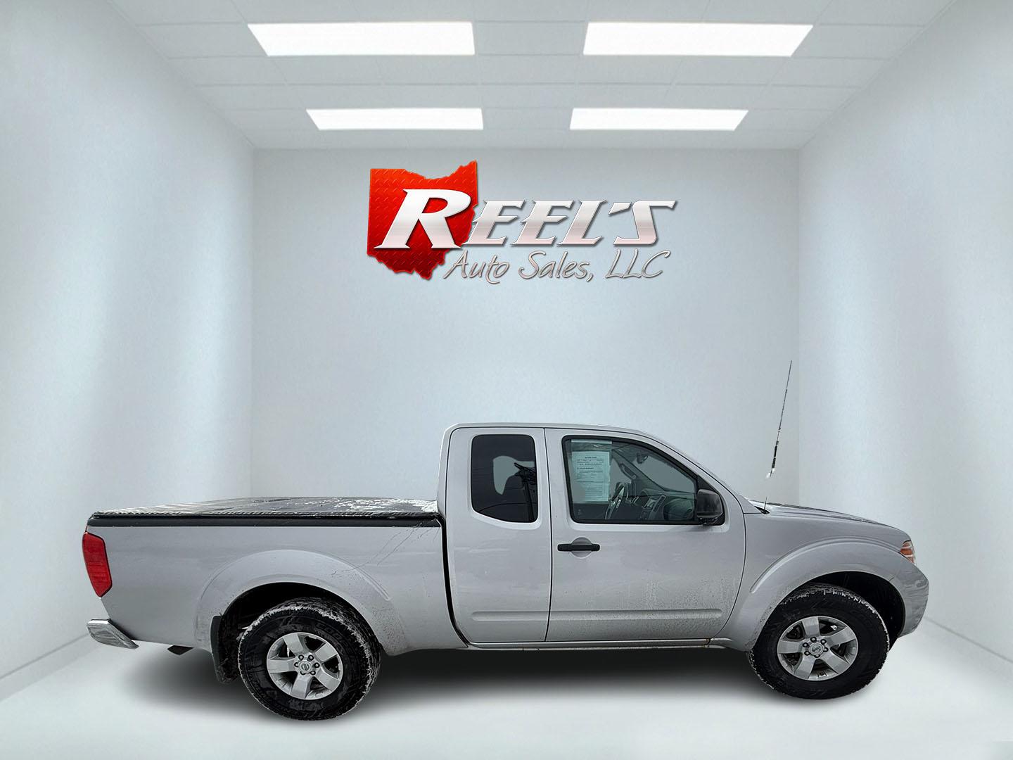 2013 Silver /Gray Nissan Frontier SV V6 King Cab 4WD (1N6AD0CW2DN) with an 4.0L V6 DOHC 24V engine, Automatic transmission, located at 11115 Chardon Rd. , Chardon, OH, 44024, (440) 214-9705, 41.580246, -81.241943 - 2013 Nissan Frontier SV King Cab 4WD – Rugged Capability, Reliable Performance, and Everyday Comfort Take on any job or adventure with this 2013 Nissan Frontier SV King Cab 4WD. Powered by a robust 4.0L V6 engine and 5-speed automatic transmission, this midsize truck offers a strong 6,300-pound - Photo#18