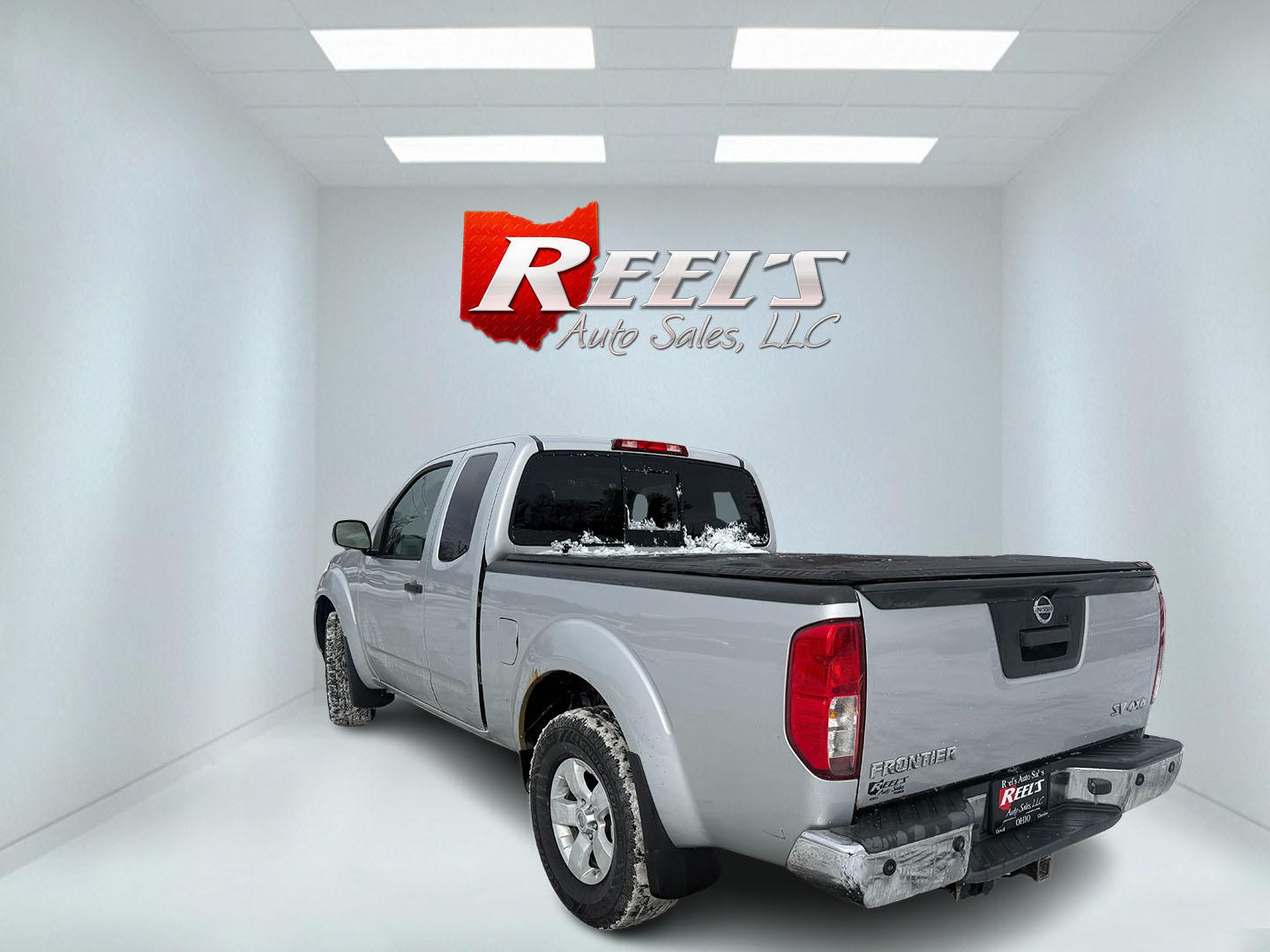 2013 Silver /Gray Nissan Frontier SV V6 King Cab 4WD (1N6AD0CW2DN) with an 4.0L V6 DOHC 24V engine, Automatic transmission, located at 11115 Chardon Rd. , Chardon, OH, 44024, (440) 214-9705, 41.580246, -81.241943 - 2013 Nissan Frontier SV King Cab 4WD – Rugged Capability, Reliable Performance, and Everyday Comfort Take on any job or adventure with this 2013 Nissan Frontier SV King Cab 4WD. Powered by a robust 4.0L V6 engine and 5-speed automatic transmission, this midsize truck offers a strong 6,300-pound - Photo#22