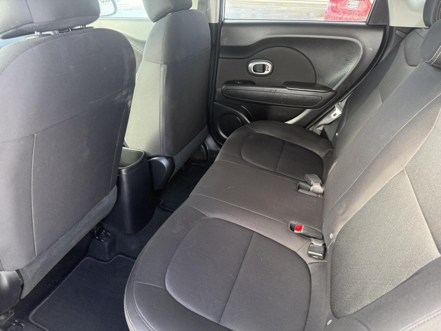 2017 Silver /Black Kia Soul (KNDJN2A23H7) with an 1.6L I4 DOHC 16V engine, 6 Speed Manual transmission, located at 11115 Chardon Rd. , Chardon, OH, 44024, (440) 214-9705, 41.580246, -81.241943 - Photo#12