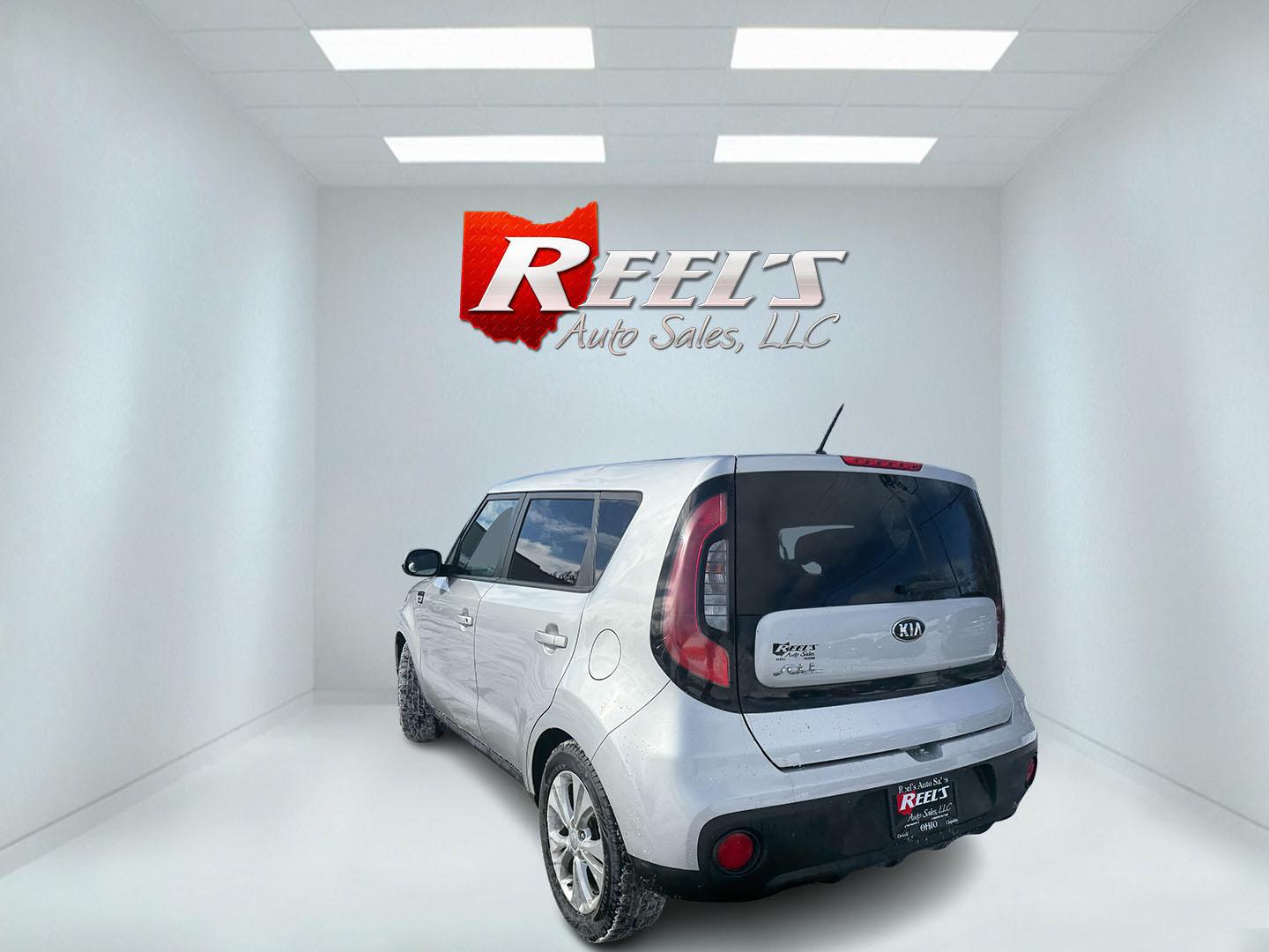 2017 Silver /Black Kia Soul (KNDJN2A23H7) with an 1.6L I4 DOHC 16V engine, 6 Speed Manual transmission, located at 11115 Chardon Rd. , Chardon, OH, 44024, (440) 214-9705, 41.580246, -81.241943 - Photo#19