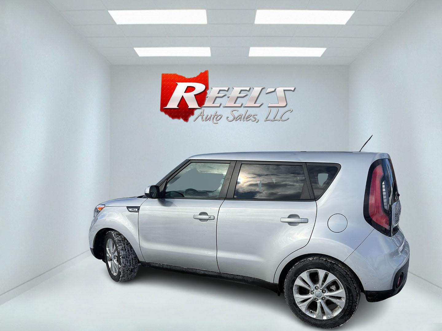 2017 Silver /Black Kia Soul (KNDJN2A23H7) with an 1.6L I4 DOHC 16V engine, 6 Speed Manual transmission, located at 11115 Chardon Rd. , Chardon, OH, 44024, (440) 214-9705, 41.580246, -81.241943 - Photo#20