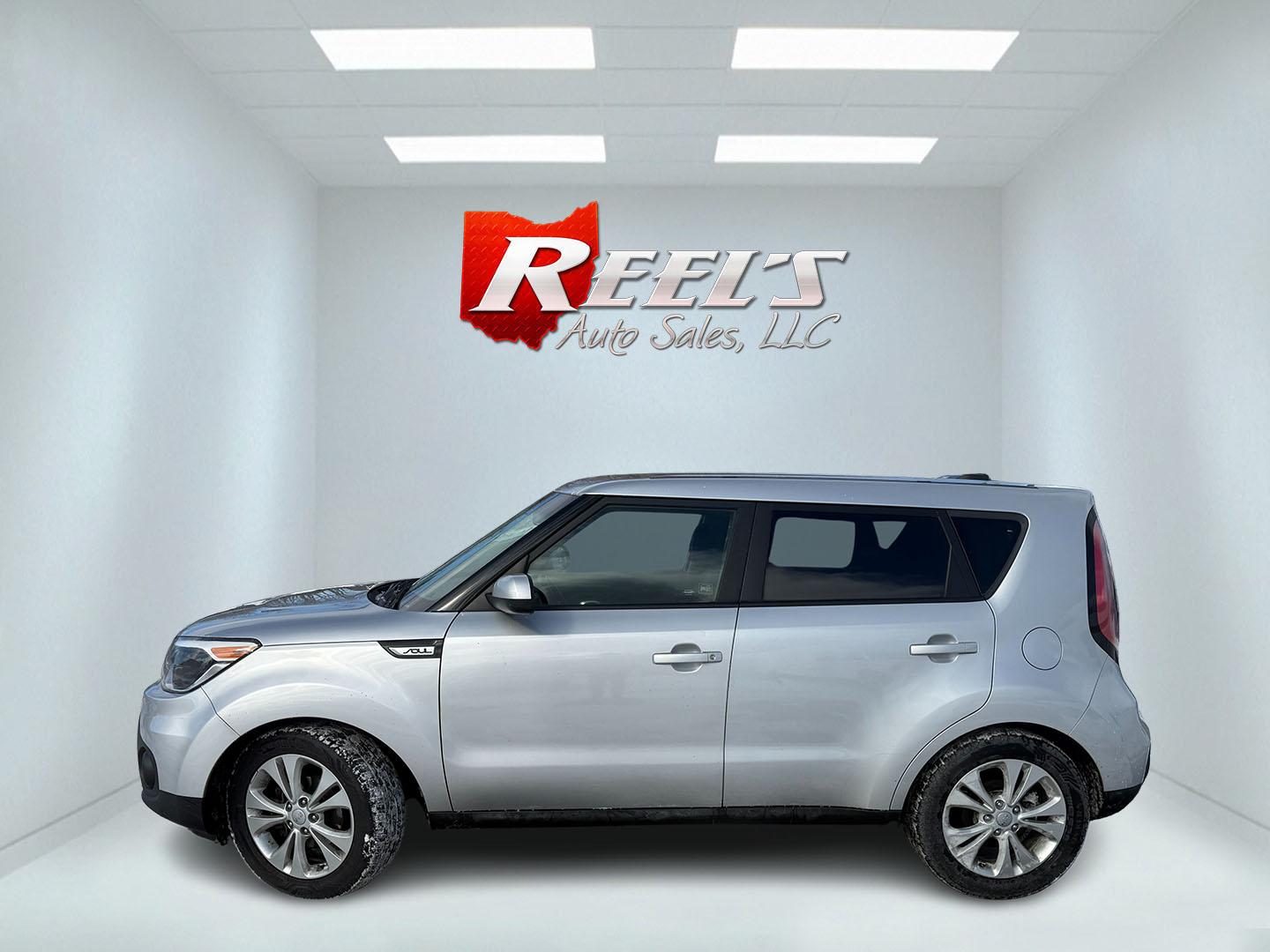 2017 Silver /Black Kia Soul (KNDJN2A23H7) with an 1.6L I4 DOHC 16V engine, 6 Speed Manual transmission, located at 11115 Chardon Rd. , Chardon, OH, 44024, (440) 214-9705, 41.580246, -81.241943 - Photo#22