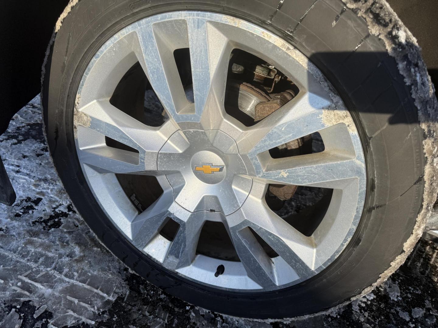 2018 Gray /Black Chevrolet Suburban Premier 4WD (1GNSKJKCXJR) with an 5.3L V8 OHV 16V engine, Automatic transmission, located at 547 E. Main St., Orwell, OH, 44076, (440) 437-5893, 41.535435, -80.847855 - 2018 Chevrolet Suburban Premier – Full-Size Luxury, Family Versatility, and Advanced Safety Travel in first-class comfort and confidence with this 2018 Chevrolet Suburban Premier. Powered by a robust 5.3L EcoTec3 V8 engine paired with a smooth 6-speed automatic transmission, 3.42 gearing, and a - Photo#37