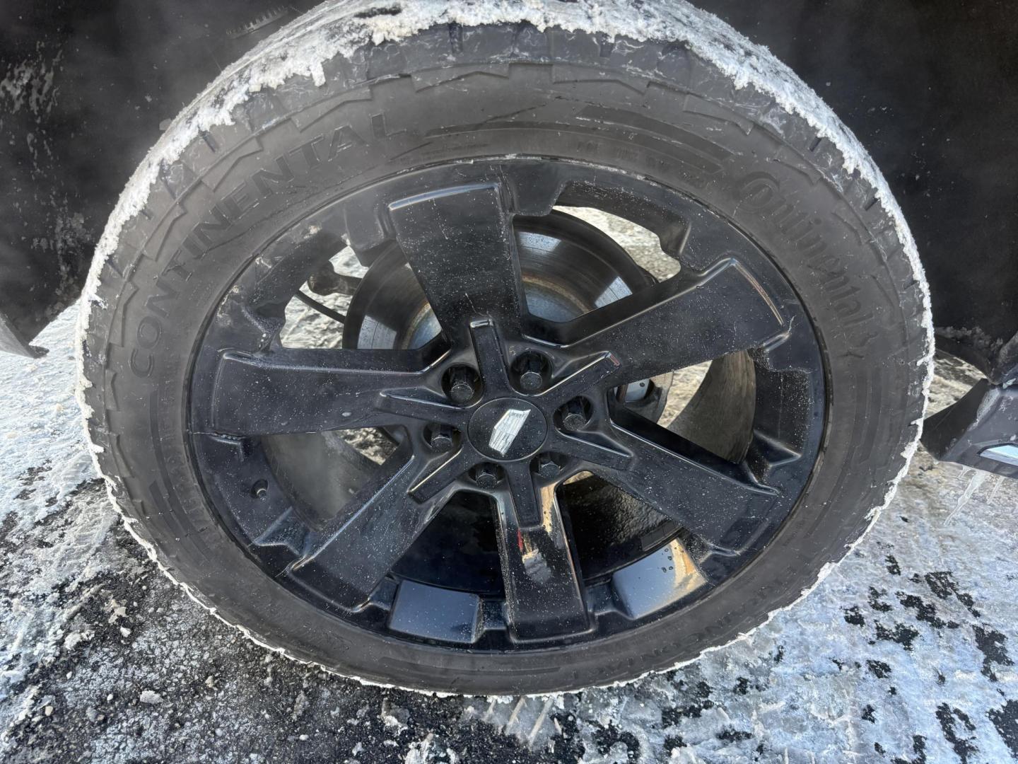 2018 Black /Black Cadillac Escalade ESV Luxury 4WD (1GYS4HKJ5JR) with an 6.2L V8 OHV 16V engine, Automatic transmission, located at 11115 Chardon Rd. , Chardon, OH, 44024, (440) 214-9705, 41.580246, -81.241943 - 2018 Cadillac Escalade Luxury ESV 4WD – Bold Power, Refined Luxury, and Advanced Safety Command the road in style with this 2018 Cadillac Escalade Luxury ESV 4WD. Beneath its iconic exterior lies a formidable 6.2L V8 engine paired with a 10-speed automatic transmission, delivering 420 HP and 46 - Photo#32