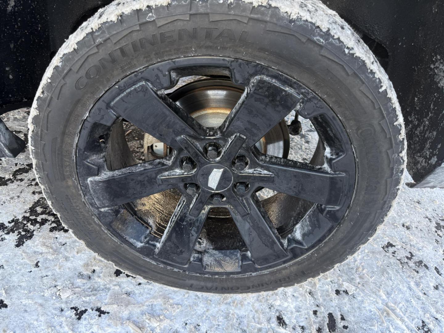 2018 Black /Black Cadillac Escalade ESV Luxury 4WD (1GYS4HKJ5JR) with an 6.2L V8 OHV 16V engine, Automatic transmission, located at 11115 Chardon Rd. , Chardon, OH, 44024, (440) 214-9705, 41.580246, -81.241943 - 2018 Cadillac Escalade Luxury ESV 4WD – Bold Power, Refined Luxury, and Advanced Safety Command the road in style with this 2018 Cadillac Escalade Luxury ESV 4WD. Beneath its iconic exterior lies a formidable 6.2L V8 engine paired with a 10-speed automatic transmission, delivering 420 HP and 46 - Photo#37