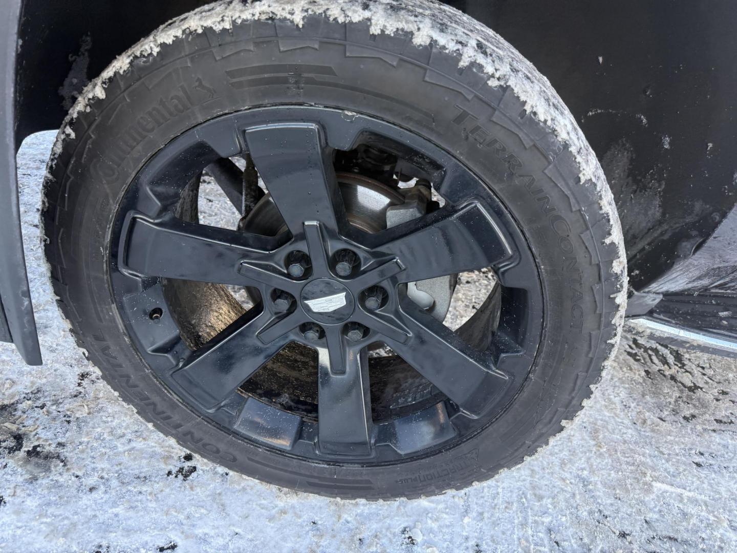 2018 Black /Black Cadillac Escalade ESV Luxury 4WD (1GYS4HKJ5JR) with an 6.2L V8 OHV 16V engine, Automatic transmission, located at 11115 Chardon Rd. , Chardon, OH, 44024, (440) 214-9705, 41.580246, -81.241943 - 2018 Cadillac Escalade Luxury ESV 4WD – Bold Power, Refined Luxury, and Advanced Safety Command the road in style with this 2018 Cadillac Escalade Luxury ESV 4WD. Beneath its iconic exterior lies a formidable 6.2L V8 engine paired with a 10-speed automatic transmission, delivering 420 HP and 46 - Photo#39