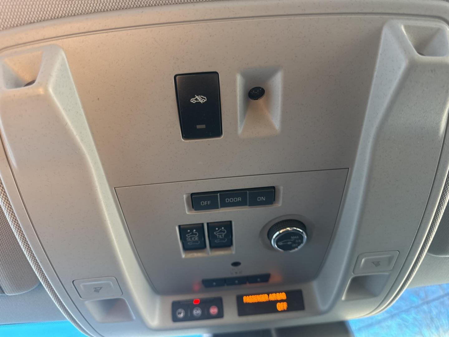 2018 Black /Black Cadillac Escalade ESV Luxury 4WD (1GYS4HKJ5JR) with an 6.2L V8 OHV 16V engine, Automatic transmission, located at 11115 Chardon Rd. , Chardon, OH, 44024, (440) 214-9705, 41.580246, -81.241943 - 2018 Cadillac Escalade Luxury ESV 4WD – Bold Power, Refined Luxury, and Advanced Safety Command the road in style with this 2018 Cadillac Escalade Luxury ESV 4WD. Beneath its iconic exterior lies a formidable 6.2L V8 engine paired with a 10-speed automatic transmission, delivering 420 HP and 46 - Photo#43