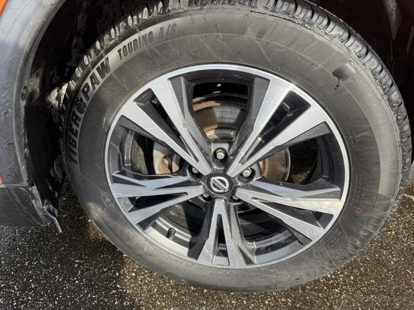 2020 Orange /Black Nissan Rogue SV AWD (JN8AT2MV5LW) with an 2.5L I4 DOHC 16V engine, Automatic transmission, located at 11115 Chardon Rd. , Chardon, OH, 44024, (440) 214-9705, 41.580246, -81.241943 - 2020 Nissan Rogue SV AWD – Modern Comfort, Efficient Performance, and Advanced Safety Step into versatility and innovation with this 2020 Nissan Rogue SV AWD. Driven by a fuel-efficient 2.5L I4 engine, this SUV offers both Sport and ECO modes for a personalized driving experience and delivers a - Photo#33