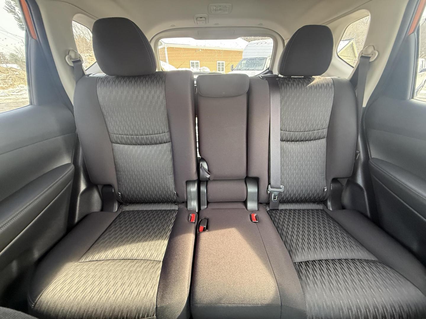 2020 Orange /Black Nissan Rogue SV AWD (JN8AT2MV5LW) with an 2.5L I4 DOHC 16V engine, Automatic transmission, located at 11115 Chardon Rd. , Chardon, OH, 44024, (440) 214-9705, 41.580246, -81.241943 - 2020 Nissan Rogue SV AWD – Modern Comfort, Efficient Performance, and Advanced Safety Step into versatility and innovation with this 2020 Nissan Rogue SV AWD. Driven by a fuel-efficient 2.5L I4 engine, this SUV offers both Sport and ECO modes for a personalized driving experience and delivers a - Photo#19