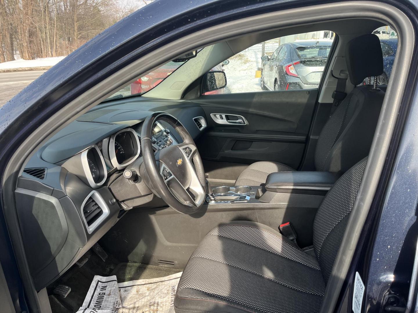 2017 Blue /Black Chevrolet Equinox LT AWD (2GNFLFEK3H6) with an 2.4L I4 DOHC 16V engine, Automatic transmission, located at 11115 Chardon Rd. , Chardon, OH, 44024, (440) 214-9705, 41.580246, -81.241943 - 2017 Chevrolet Equinox LT AWD – Efficient, Comfortable, and Loaded with Modern Features Discover versatility and comfort in this 2017 Chevrolet Equinox LT AWD. Powered by a reliable 2.4L EcoTec I4 engine paired with a smooth 6-speed automatic transmission, this SUV delivers impressive fuel effi - Photo#18