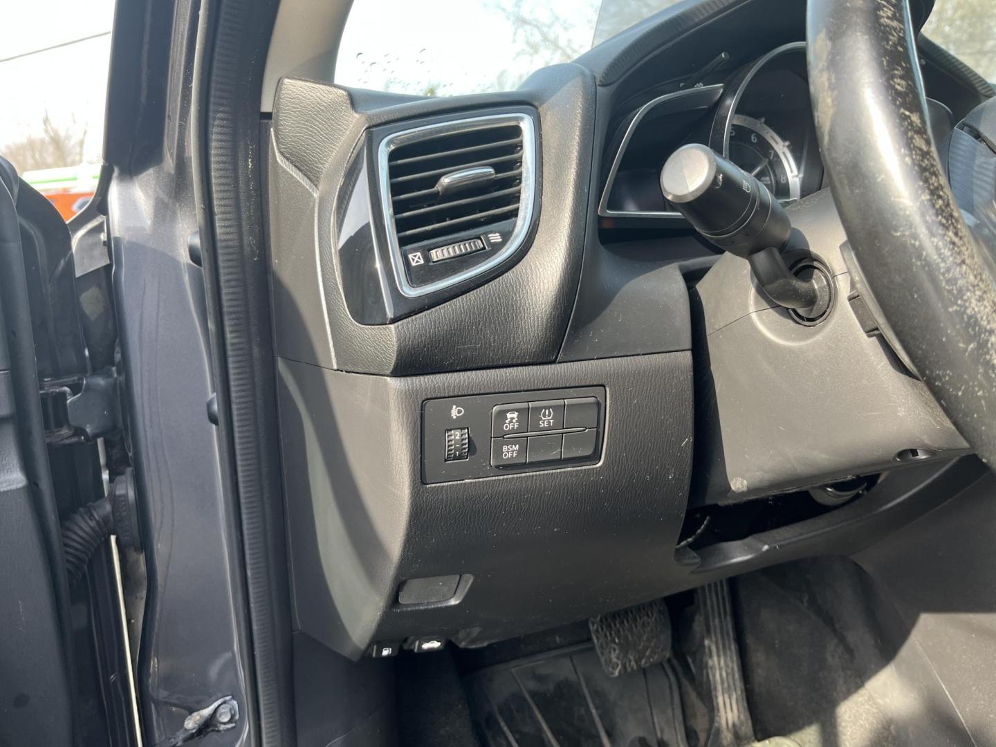 2014 Gray /Black Mazda MAZDA3 s Touring 5-Door (JM1BM1L32E1) with an 2.5L I4 DOHC 16V engine, Automatic transmission, located at 11115 Chardon Rd. , Chardon, OH, 44024, (440) 214-9705, 41.580246, -81.241943 - 2014 Mazda Mazda 3 Touring Hatchback – Stylish, Efficient, and Fully Equipped Experience sporty sophistication and outstanding fuel economy with this 2014 Mazda Mazda 3 Touring Hatchback. Powered by a responsive 2.5L I4 engine coupled with a smooth 6-speed automatic transmission, this hatchback - Photo#21