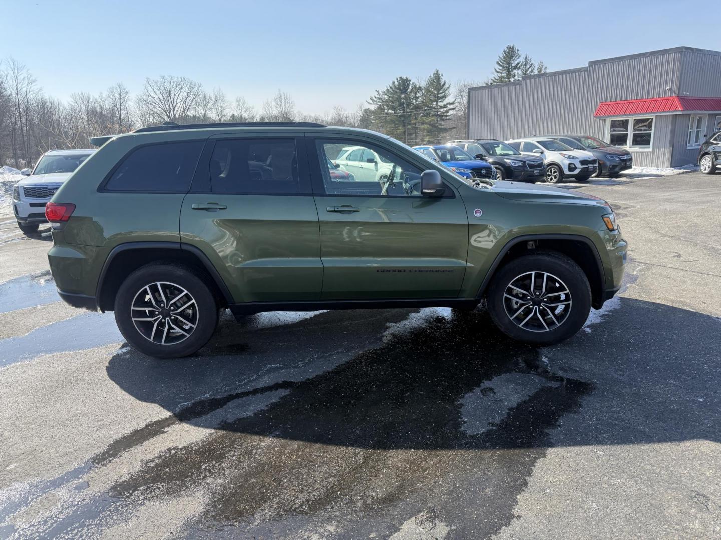 2020 Green /Black Jeep Grand Cherokee Trailhawk 4WD (1C4RJFLT2LC) with an 5.7L V8 OHV 16V engine, Automatic transmission, located at 11115 Chardon Rd. , Chardon, OH, 44024, (440) 214-9705, 41.580246, -81.241943 - This 2020 Jeep Grand Cherokee Trailhawk is a BEAST ready to dominate the road – built tough, loaded with luxury, and absolutely packed with premium features! Under the hood roars a powerful 5.7L HEMI V8 paired with an 8-speed automatic transmission and the legendary Quadra-Drive II 4WD system wit - Photo#28