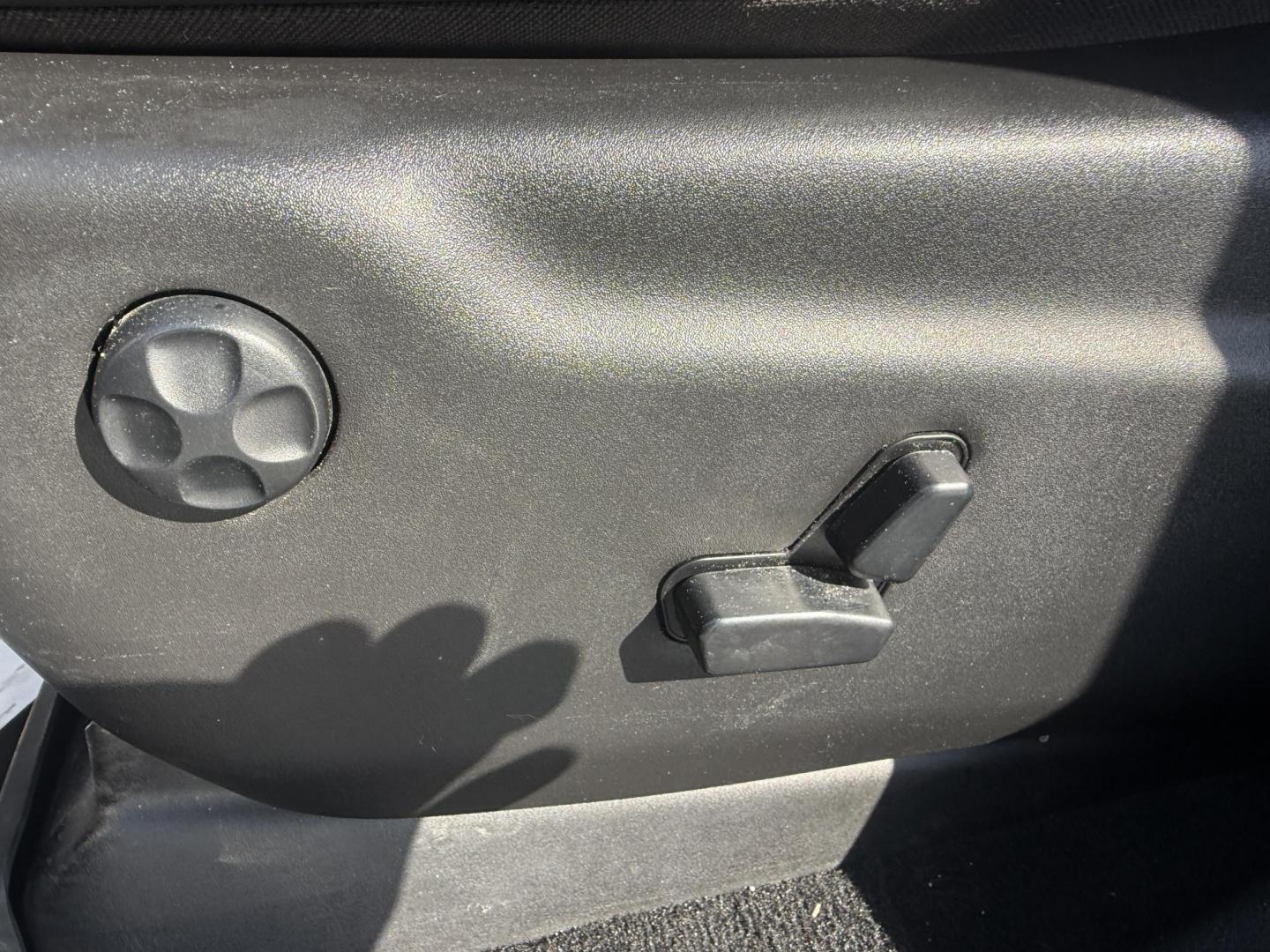 2020 Green /Black Jeep Grand Cherokee Trailhawk 4WD (1C4RJFLT2LC) with an 5.7L V8 OHV 16V engine, Automatic transmission, located at 11115 Chardon Rd. , Chardon, OH, 44024, (440) 214-9705, 41.580246, -81.241943 - This 2020 Jeep Grand Cherokee Trailhawk is a BEAST ready to dominate the road – built tough, loaded with luxury, and absolutely packed with premium features! Under the hood roars a powerful 5.7L HEMI V8 paired with an 8-speed automatic transmission and the legendary Quadra-Drive II 4WD system wit - Photo#12