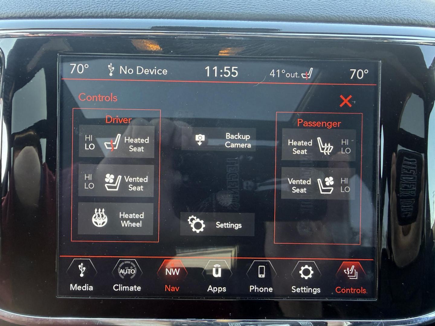 2020 Green /Black Jeep Grand Cherokee Trailhawk 4WD (1C4RJFLT2LC) with an 5.7L V8 OHV 16V engine, Automatic transmission, located at 11115 Chardon Rd. , Chardon, OH, 44024, (440) 214-9705, 41.580246, -81.241943 - This 2020 Jeep Grand Cherokee Trailhawk is a BEAST ready to dominate the road – built tough, loaded with luxury, and absolutely packed with premium features! Under the hood roars a powerful 5.7L HEMI V8 paired with an 8-speed automatic transmission and the legendary Quadra-Drive II 4WD system wit - Photo#17