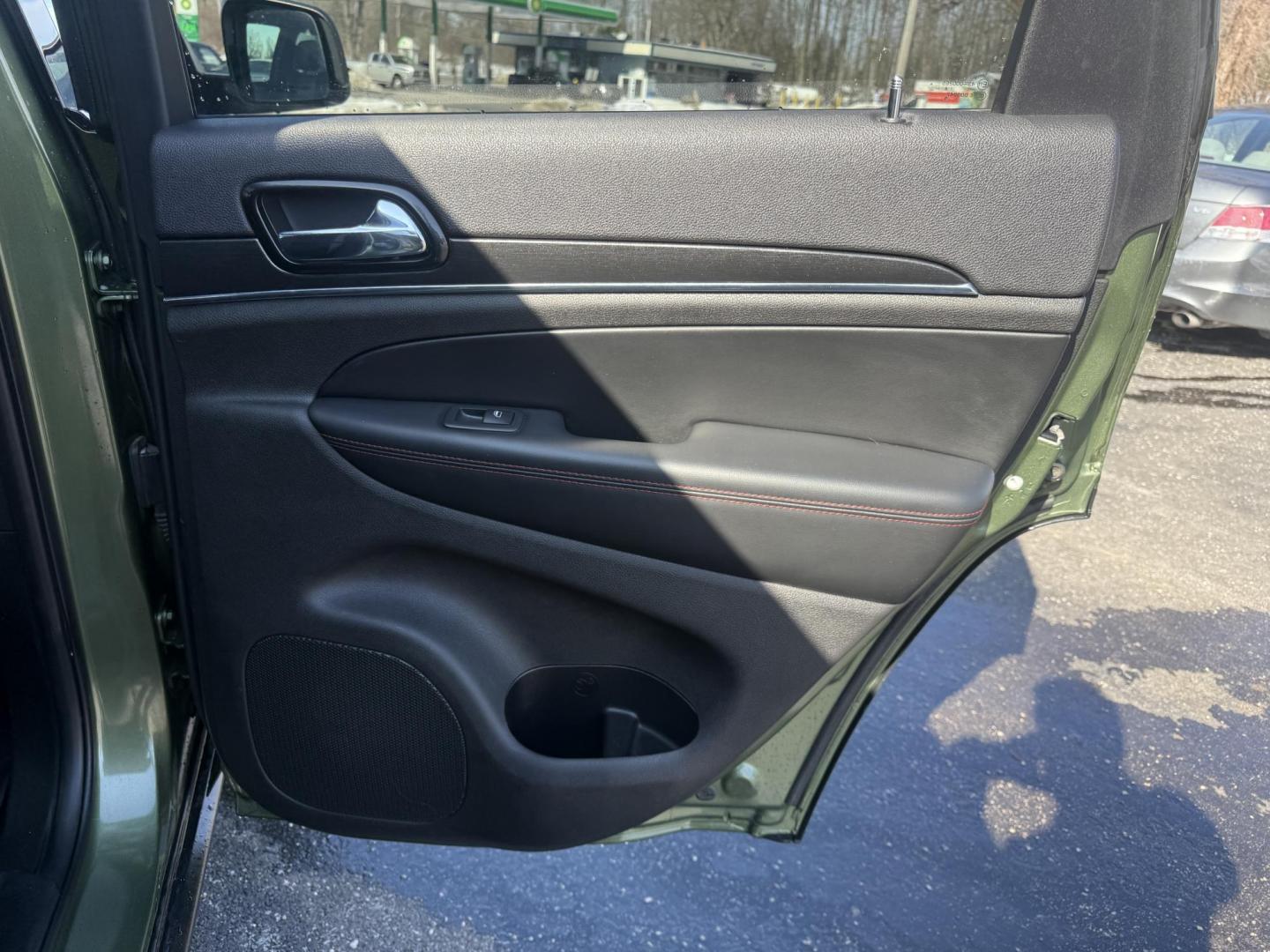 2020 Green /Black Jeep Grand Cherokee Trailhawk 4WD (1C4RJFLT2LC) with an 5.7L V8 OHV 16V engine, Automatic transmission, located at 11115 Chardon Rd. , Chardon, OH, 44024, (440) 214-9705, 41.580246, -81.241943 - This 2020 Jeep Grand Cherokee Trailhawk is a BEAST ready to dominate the road – built tough, loaded with luxury, and absolutely packed with premium features! Under the hood roars a powerful 5.7L HEMI V8 paired with an 8-speed automatic transmission and the legendary Quadra-Drive II 4WD system wit - Photo#50