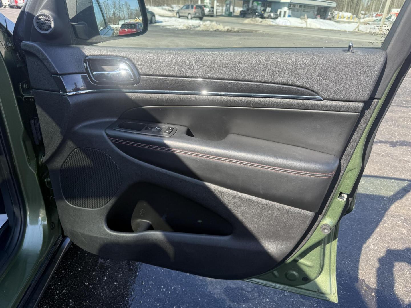 2020 Green /Black Jeep Grand Cherokee Trailhawk 4WD (1C4RJFLT2LC) with an 5.7L V8 OHV 16V engine, Automatic transmission, located at 11115 Chardon Rd. , Chardon, OH, 44024, (440) 214-9705, 41.580246, -81.241943 - This 2020 Jeep Grand Cherokee Trailhawk is a BEAST ready to dominate the road – built tough, loaded with luxury, and absolutely packed with premium features! Under the hood roars a powerful 5.7L HEMI V8 paired with an 8-speed automatic transmission and the legendary Quadra-Drive II 4WD system wit - Photo#55