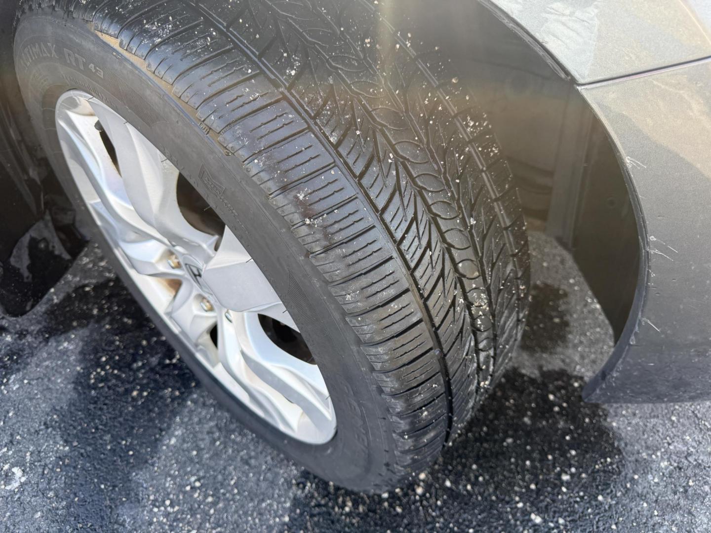 2010 Gray /Gray Honda Accord EX-L V-6 Sedan AT (1HGCP3F8XAA) with an 3.5L V6 SOHC 24V engine, Automatic transmission, located at 11115 Chardon Rd. , Chardon, OH, 44024, (440) 214-9705, 41.580246, -81.241943 - This 2010 Honda Accord EX-L with the powerhouse 3.5L V6 V-TEC engine is the perfect blend of thrilling performance, legendary reliability, and loaded luxury – and it’s only got 69K miles on the clock! Feel the rush from that smooth 5-speed automatic transmission delivering effortless power, whi - Photo#3