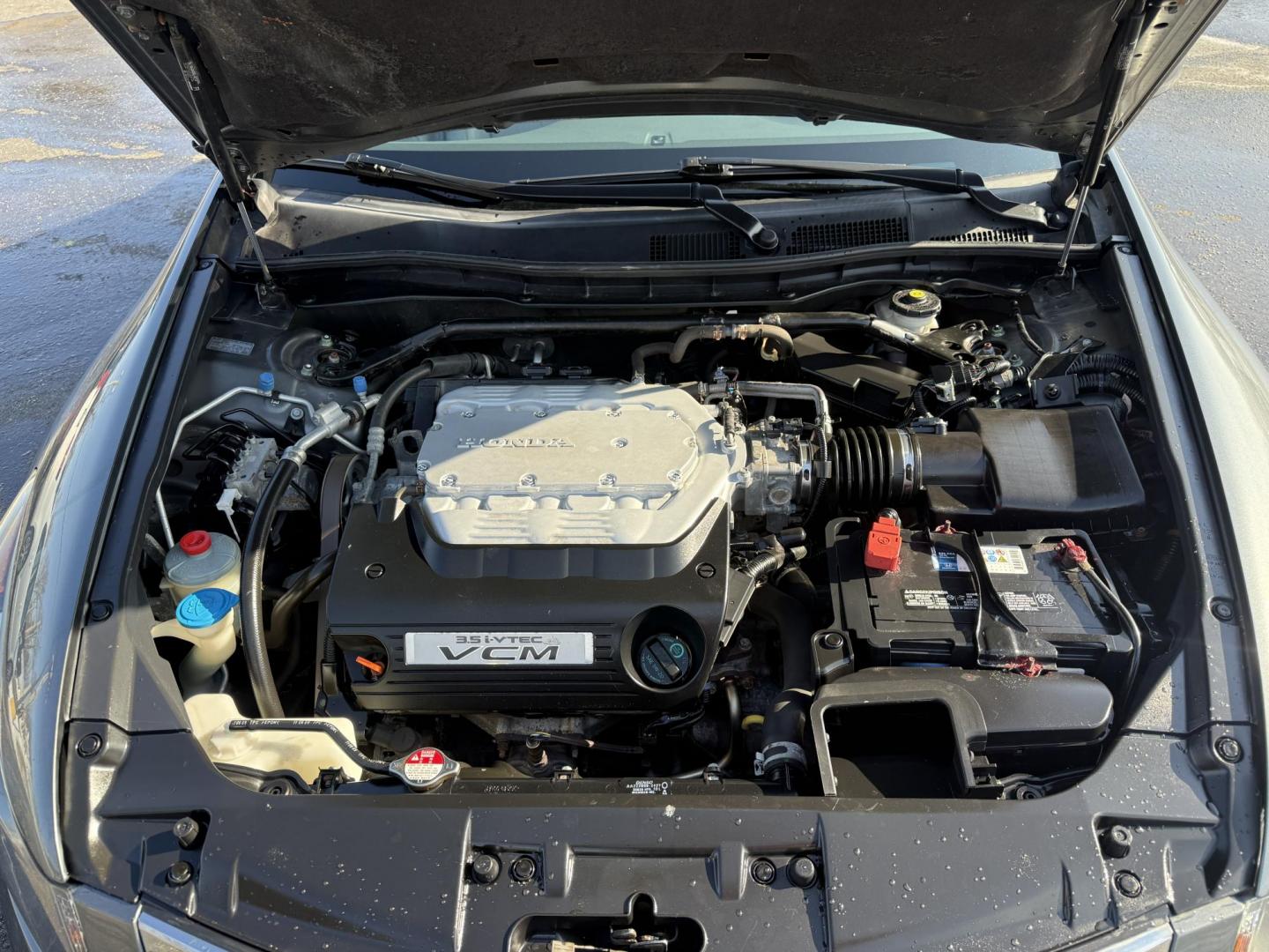 2010 Gray /Gray Honda Accord EX-L V-6 Sedan AT (1HGCP3F8XAA) with an 3.5L V6 SOHC 24V engine, Automatic transmission, located at 11115 Chardon Rd. , Chardon, OH, 44024, (440) 214-9705, 41.580246, -81.241943 - This 2010 Honda Accord EX-L with the powerhouse 3.5L V6 V-TEC engine is the perfect blend of thrilling performance, legendary reliability, and loaded luxury – and it’s only got 69K miles on the clock! Feel the rush from that smooth 5-speed automatic transmission delivering effortless power, whi - Photo#6