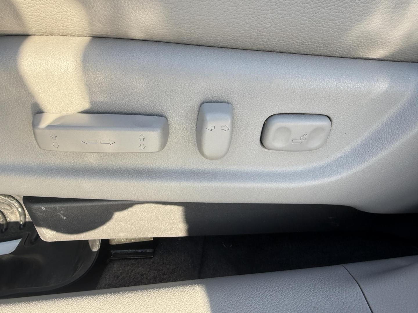 2010 Gray /Gray Honda Accord EX-L V-6 Sedan AT (1HGCP3F8XAA) with an 3.5L V6 SOHC 24V engine, Automatic transmission, located at 11115 Chardon Rd. , Chardon, OH, 44024, (440) 214-9705, 41.580246, -81.241943 - This 2010 Honda Accord EX-L with the powerhouse 3.5L V6 V-TEC engine is the perfect blend of thrilling performance, legendary reliability, and loaded luxury – and it’s only got 69K miles on the clock! Feel the rush from that smooth 5-speed automatic transmission delivering effortless power, whi - Photo#8