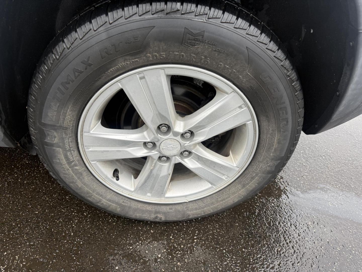 2017 White /Black Chevrolet Trax LT AWD (3GNCJPSB7HL) with an 1.4L I4 DOHC 16V TURBO engine, Automatic transmission, located at 547 E. Main St., Orwell, OH, 44076, (440) 437-5893, 41.535435, -80.847855 - 2017 Chevrolet Trax LT AWD – Turbo Fun, All-Weather Grip, and Loaded with Everyday Winners! This zippy 2017 Chevrolet Trax LT AWD is the perfect compact crossover that punches way above its weight! Powered by a lively 1.4L Turbocharged EcoTec I4 engine paired with a smooth 6-speed automatic trans - Photo#27