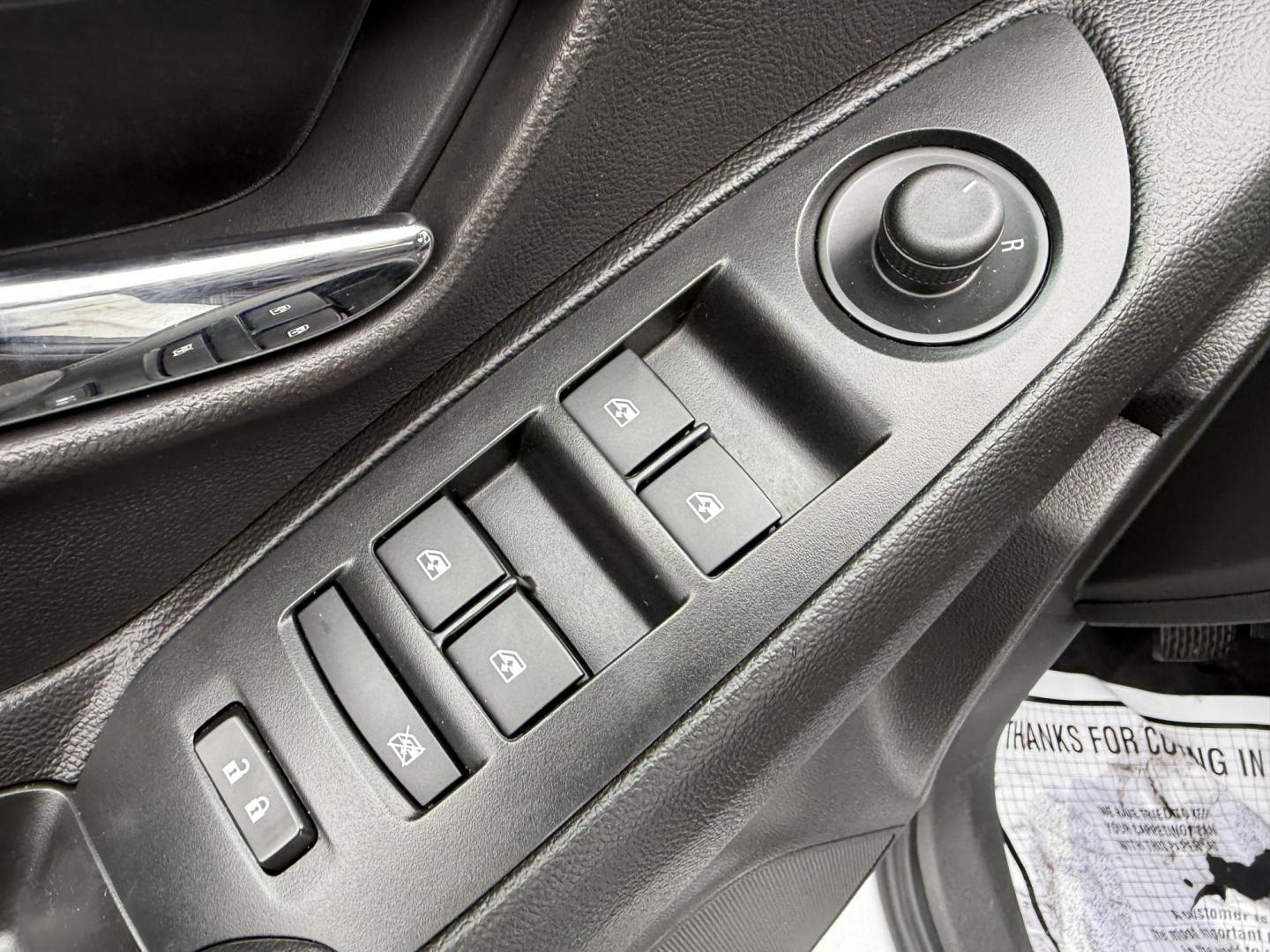 2017 White /Black Chevrolet Trax LT AWD (3GNCJPSB7HL) with an 1.4L I4 DOHC 16V TURBO engine, Automatic transmission, located at 547 E. Main St., Orwell, OH, 44076, (440) 437-5893, 41.535435, -80.847855 - 2017 Chevrolet Trax LT AWD – Turbo Fun, All-Weather Grip, and Loaded with Everyday Winners! This zippy 2017 Chevrolet Trax LT AWD is the perfect compact crossover that punches way above its weight! Powered by a lively 1.4L Turbocharged EcoTec I4 engine paired with a smooth 6-speed automatic trans - Photo#31