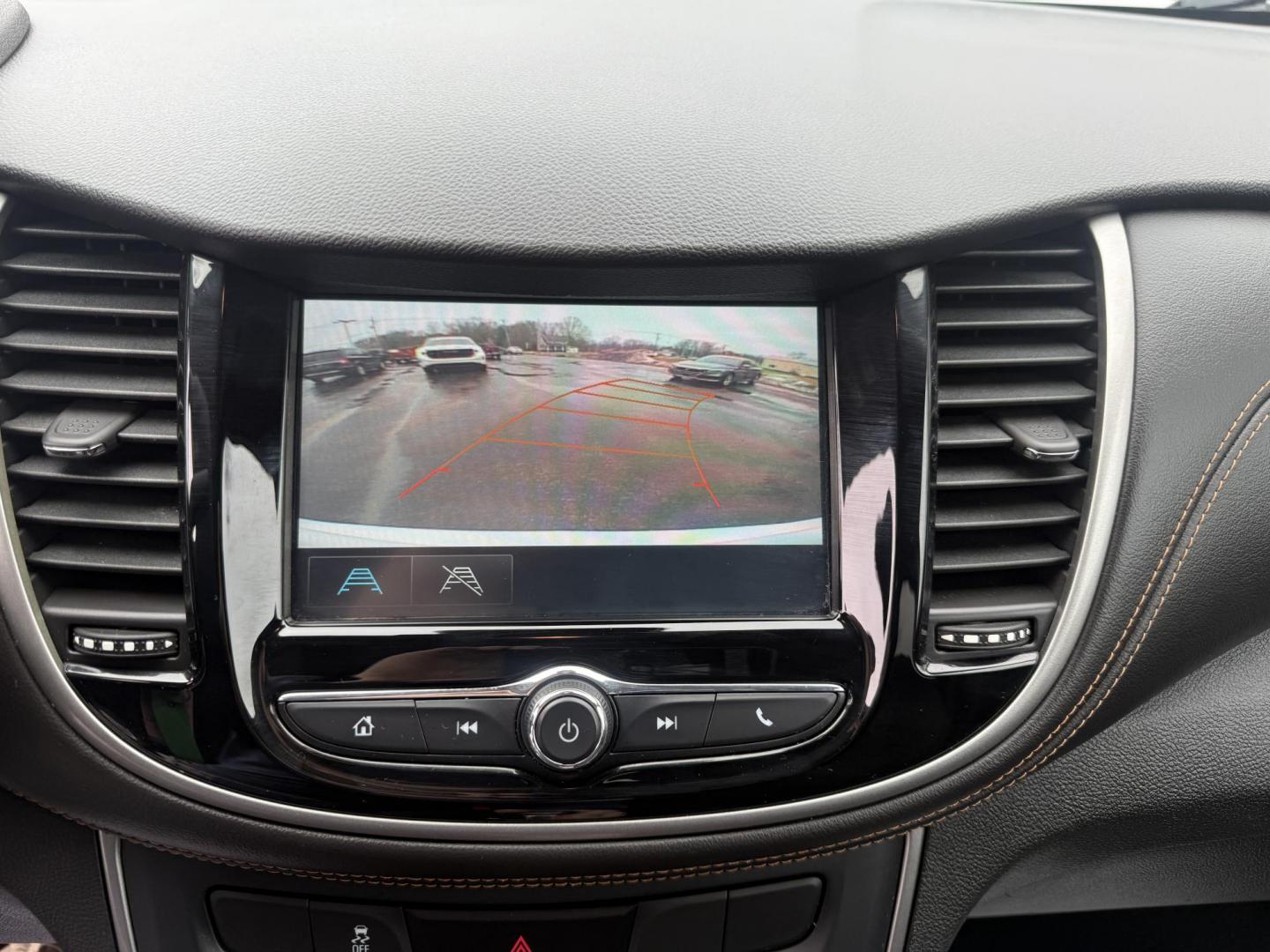 2017 White /Black Chevrolet Trax LT AWD (3GNCJPSB7HL) with an 1.4L I4 DOHC 16V TURBO engine, Automatic transmission, located at 547 E. Main St., Orwell, OH, 44076, (440) 437-5893, 41.535435, -80.847855 - 2017 Chevrolet Trax LT AWD – Turbo Fun, All-Weather Grip, and Loaded with Everyday Winners! This zippy 2017 Chevrolet Trax LT AWD is the perfect compact crossover that punches way above its weight! Powered by a lively 1.4L Turbocharged EcoTec I4 engine paired with a smooth 6-speed automatic trans - Photo#14